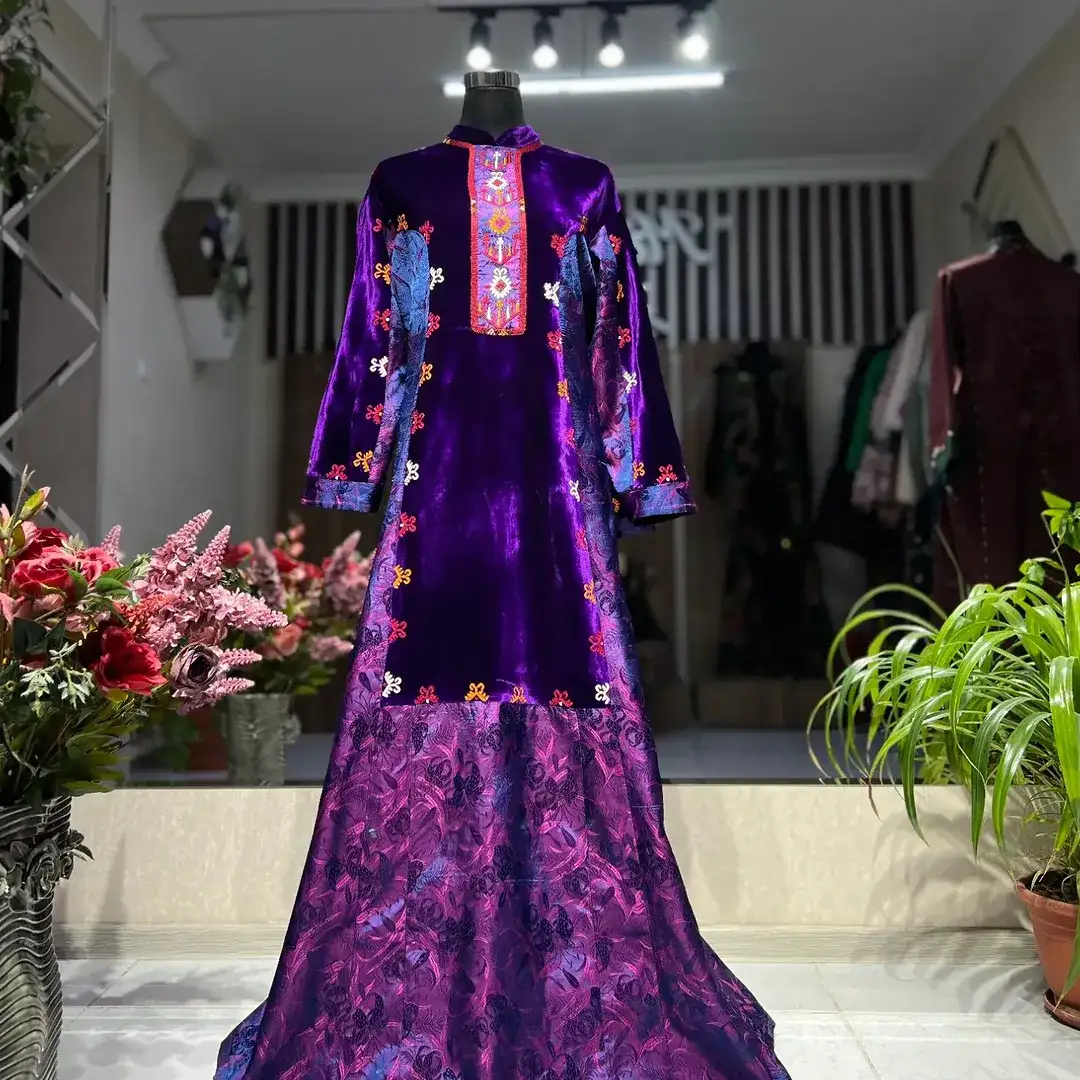 Türkmen fasonlar pombarh fasonlar Fasonlar 2025 fasonlar fason moda modalar Bezen bezen Türkmen fasonlar 2026 Türkmen fasonlar 2025 Türkmen fasonlar 2024 Türkmen fasonlar 2023 turkmenistan türkmenistan turkmen türkmen ashgabat  asgabat aşgabat balkan mary lebap dashoguz dasoguz daşoguz pombarh ponbarhat gulyupek gülýüpek stapel ştapel Gralan Çüýdeşen Abaýa Gadymy Krep Gurultaý 	Keteni Ýüpek Şifon Gipýur Lyon Welwet Atlas Kaşemir Streýç Suzana Ştapel Gülýüpek Pombarh Ýupka Gursakça Aksesuarlar Palto Penjek Okuw eşik Fata Sport eşik Uniforma Nakidka Öýme Şarf kompýuter ýaka ýaglyk Arenda köýnek 2nji el köýnek Taýyn köýnek Matalar Milli lybas milli lybaslar Toý köýnek Toý köýnekler toy koynek toy koynekler gundelik koynekler Gündelik	 
 köýnekler fata koynek Modern taze fason Eskiz koynektm turkmenkoynek türkmenkoynek fason moda moda fasonlar Iş eşik el iş	sada	ýakaly ýakasyz	keşdeli biserli	ýeňli giň nagyşly ýüregi açyk stoýka ýaka ýanly kombinasiýa 	zerli üsti aşak guşakly seçekli gysga ýeňli Gülýüpek, Panbarhat (Pombarh) Toý köýnek, Gündelik el iş  Gülgüne, Goýy-gök