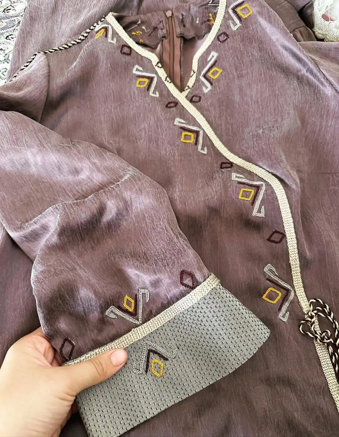 Türkmen fasonlar pombarh fasonlar Fasonlar 2025 fasonlar fason moda modalar Bezen bezen Türkmen fasonlar 2026 Türkmen fasonlar 2025 Türkmen fasonlar 2024 Türkmen fasonlar 2023 turkmenistan türkmenistan turkmen türkmen ashgabat  asgabat aşgabat balkan mary lebap dashoguz dasoguz daşoguz pombarh ponbarhat gulyupek gülýüpek stapel ştapel Gralan Çüýdeşen Abaýa Gadymy Krep Gurultaý 	Keteni Ýüpek Şifon Gipýur Lyon Welwet Atlas Kaşemir Streýç Suzana Ştapel Gülýüpek Pombarh Ýupka Gursakça Aksesuarlar Palto Penjek Okuw eşik Fata Sport eşik Uniforma Nakidka Öýme Şarf kompýuter ýaka ýaglyk Arenda köýnek 2nji el köýnek Taýyn köýnek Matalar Milli lybas milli lybaslar Toý köýnek Toý köýnekler toy koynek toy koynekler gundelik koynekler Gündelik	 
 köýnekler fata koynek Modern taze fason Eskiz koynektm turkmenkoynek türkmenkoynek fason moda moda fasonlar Iş eşik el iş	sada	ýakaly ýakasyz	keşdeli biserli	ýeňli giň nagyşly ýüregi açyk stoýka ýaka ýanly kombinasiýa 	zerli üsti aşak guşakly seçekli gysga ýeňli 