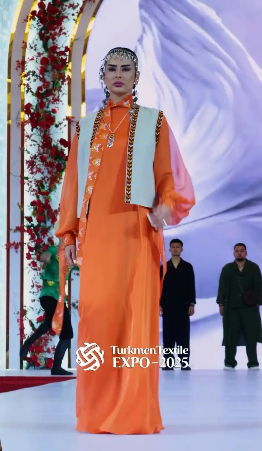 Türkmen fasonlar pombarh fasonlar Fasonlar 2025 fasonlar fason moda modalar Bezen bezen Türkmen fasonlar 2026 Türkmen fasonlar 2025 Türkmen fasonlar 2024 Türkmen fasonlar 2023 turkmenistan türkmenistan turkmen türkmen ashgabat  asgabat aşgabat balkan mary lebap dashoguz dasoguz daşoguz pombarh ponbarhat gulyupek gülýüpek stapel ştapel Gralan Çüýdeşen Abaýa Gadymy Krep Gurultaý 	Keteni Ýüpek Şifon Gipýur Lyon Welwet Atlas Kaşemir Streýç Suzana Ştapel Gülýüpek Pombarh Ýupka Gursakça Aksesuarlar Palto Penjek Okuw eşik Fata Sport eşik Uniforma Nakidka Öýme Şarf kompýuter ýaka ýaglyk Arenda köýnek 2nji el köýnek Taýyn köýnek Matalar Milli lybas milli lybaslar Toý köýnek Toý köýnekler toy koynek toy koynekler gundelik koynekler Gündelik	 
 köýnekler fata koynek Modern taze fason Eskiz koynektm turkmenkoynek türkmenkoynek fason moda moda fasonlar Iş eşik el iş	sada	ýakaly ýakasyz	keşdeli biserli	ýeňli giň nagyşly ýüregi açyk stoýka ýaka ýanly kombinasiýa 	zerli üsti aşak guşakly seçekli gysga ýeňli Şifon Modern TürkmenTextile Expo 2025 17-25, 26-35 Mämişi tomus, guyz