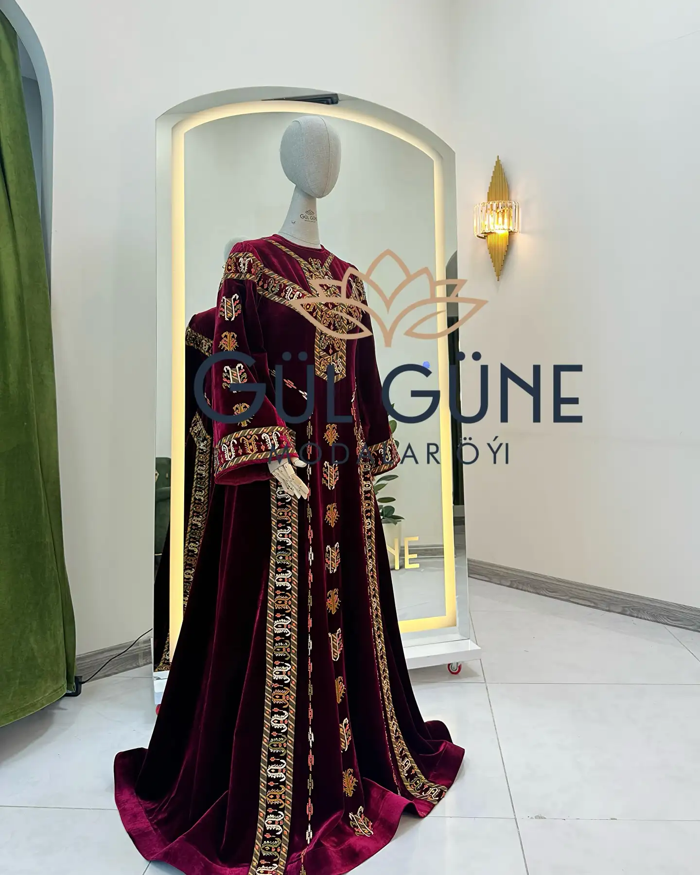 Türkmen fasonlar pombarh fasonlar Fasonlar 2025 fasonlar fason moda modalar Bezen bezen Türkmen fasonlar 2026 Türkmen fasonlar 2025 Türkmen fasonlar 2024 Türkmen fasonlar 2023 turkmenistan türkmenistan turkmen türkmen ashgabat  asgabat aşgabat balkan mary lebap dashoguz dasoguz daşoguz pombarh ponbarhat gulyupek gülýüpek stapel ştapel Gralan Çüýdeşen Abaýa Gadymy Krep Gurultaý 	Keteni Ýüpek Şifon Gipýur Lyon Welwet Atlas Kaşemir Streýç Suzana Ştapel Gülýüpek Pombarh Ýupka Gursakça Aksesuarlar Palto Penjek Okuw eşik Fata Sport eşik Uniforma Nakidka Öýme Şarf kompýuter ýaka ýaglyk Arenda köýnek 2nji el köýnek Taýyn köýnek Matalar Milli lybas milli lybaslar Toý köýnek Toý köýnekler toy koynek toy koynekler gundelik koynekler Gündelik	 
 köýnekler fata koynek Modern taze fason Eskiz koynektm turkmenkoynek türkmenkoynek fason moda moda fasonlar Iş eşik el iş	sada	ýakaly ýakasyz	keşdeli biserli	ýeňli giň nagyşly ýüregi açyk stoýka ýaka ýanly kombinasiýa 	zerli üsti aşak guşakly seçekli gysga ýeňli Panbarhat (Pombarh) Toý köýnek el iş, keşdeli, ýakaly, ýeňli, nagyşly 17-25, 26-35, 35+ Goýy-gyzyl