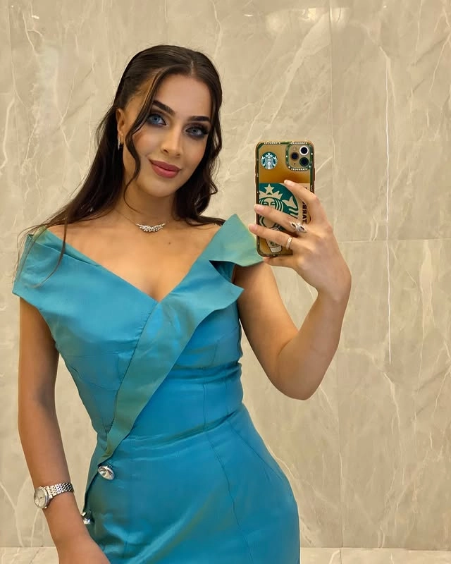 Türkmen fasonlar pombarh fasonlar Fasonlar 2025 fasonlar fason moda modalar Bezen bezen Türkmen fasonlar 2026 Türkmen fasonlar 2025 Türkmen fasonlar 2024 Türkmen fasonlar 2023 turkmenistan türkmenistan turkmen türkmen ashgabat  asgabat aşgabat balkan mary lebap dashoguz dasoguz daşoguz pombarh ponbarhat gulyupek gülýüpek stapel ştapel Gralan Çüýdeşen Abaýa Gadymy Krep Gurultaý 	Keteni Ýüpek Şifon Gipýur Lyon Welwet Atlas Kaşemir Streýç Suzana Ştapel Gülýüpek Pombarh Ýupka Gursakça Aksesuarlar Palto Penjek Okuw eşik Fata Sport eşik Uniforma Nakidka Öýme Şarf kompýuter ýaka ýaglyk Arenda köýnek 2nji el köýnek Taýyn köýnek Matalar Milli lybas milli lybaslar Toý köýnek Toý köýnekler toy koynek toy koynekler gundelik koynekler Gündelik	 
 köýnekler fata koynek Modern taze fason Eskiz koynektm turkmenkoynek türkmenkoynek fason moda moda fasonlar Iş eşik el iş	sada	ýakaly ýakasyz	keşdeli biserli	ýeňli giň nagyşly ýüregi açyk stoýka ýaka ýanly kombinasiýa 	zerli üsti aşak guşakly seçekli gysga ýeňli Modern ýakasyz, gysga ýeňli, giň 17-25, 26-35 Gök yaz, tomus, guyz