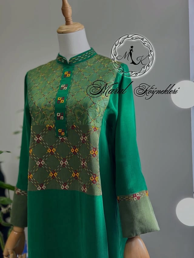 Türkmen fasonlar pombarh fasonlar Fasonlar 2025 fasonlar fason moda modalar Bezen bezen Türkmen fasonlar 2026 Türkmen fasonlar 2025 Türkmen fasonlar 2024 Türkmen fasonlar 2023 turkmenistan türkmenistan turkmen türkmen ashgabat  asgabat aşgabat balkan mary lebap dashoguz dasoguz daşoguz pombarh ponbarhat gulyupek gülýüpek stapel ştapel Gralan Çüýdeşen Abaýa Gadymy Krep Gurultaý 	Keteni Ýüpek Şifon Gipýur Lyon Welwet Atlas Kaşemir Streýç Suzana Ştapel Gülýüpek Pombarh Ýupka Gursakça Aksesuarlar Palto Penjek Okuw eşik Fata Sport eşik Uniforma Nakidka Öýme Şarf kompýuter ýaka ýaglyk Arenda köýnek 2nji el köýnek Taýyn köýnek Matalar Milli lybas milli lybaslar Toý köýnek Toý köýnekler toy koynek toy koynekler gundelik koynekler Gündelik	 
 köýnekler fata koynek Modern taze fason Eskiz koynektm turkmenkoynek türkmenkoynek fason moda moda fasonlar Iş eşik el iş	sada	ýakaly ýakasyz	keşdeli biserli	ýeňli giň nagyşly ýüregi açyk stoýka ýaka ýanly kombinasiýa 	zerli üsti aşak guşakly seçekli gysga ýeňli 