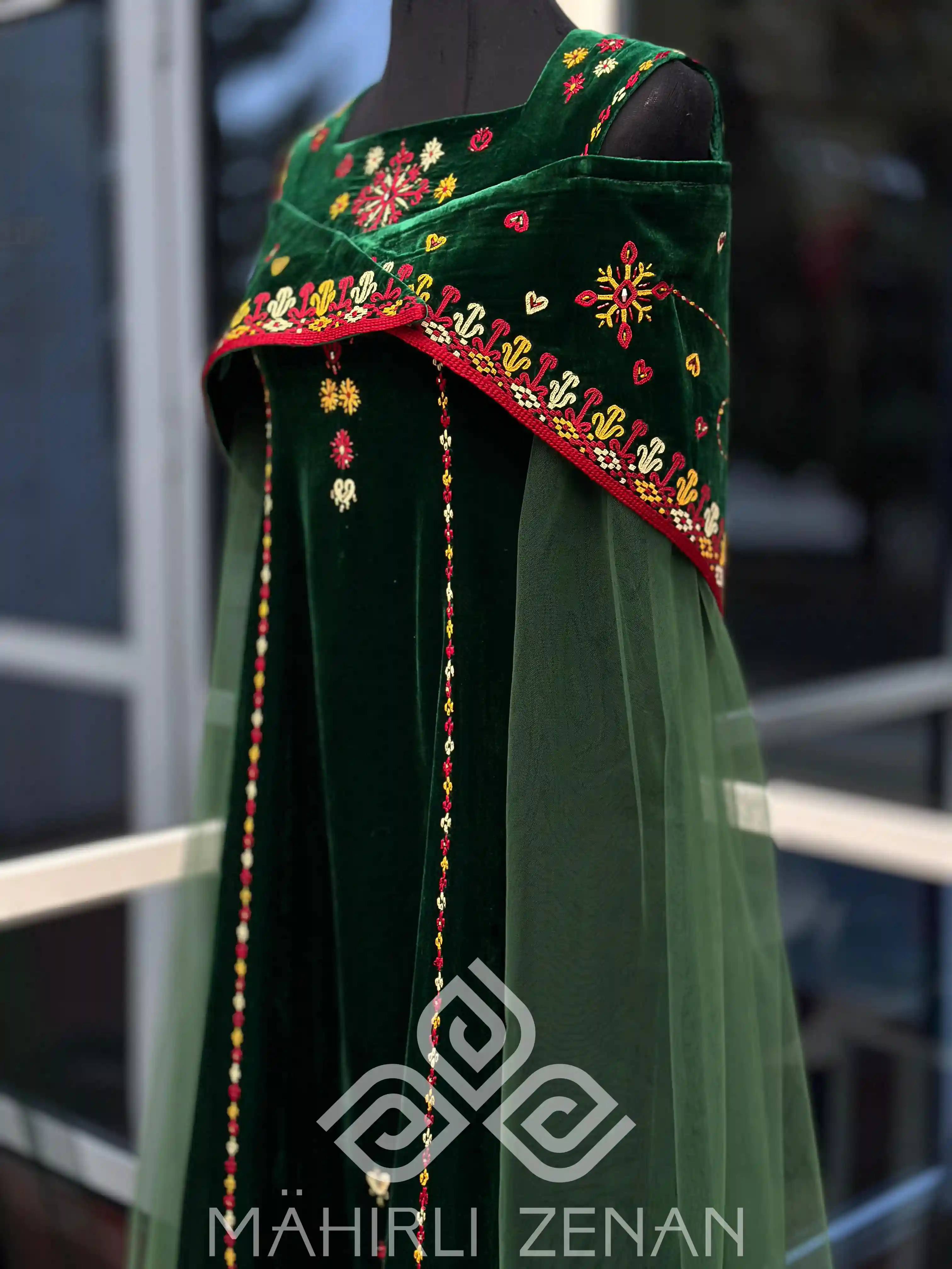 Türkmen fasonlar pombarh fasonlar Fasonlar 2025 fasonlar fason moda modalar Bezen bezen Türkmen fasonlar 2026 Türkmen fasonlar 2025 Türkmen fasonlar 2024 Türkmen fasonlar 2023 turkmenistan türkmenistan turkmen türkmen ashgabat  asgabat aşgabat balkan mary lebap dashoguz dasoguz daşoguz pombarh ponbarhat gulyupek gülýüpek stapel ştapel Gralan Çüýdeşen Abaýa Gadymy Krep Gurultaý 	Keteni Ýüpek Şifon Gipýur Lyon Welwet Atlas Kaşemir Streýç Suzana Ştapel Gülýüpek Pombarh Ýupka Gursakça Aksesuarlar Palto Penjek Okuw eşik Fata Sport eşik Uniforma Nakidka Öýme Şarf kompýuter ýaka ýaglyk Arenda köýnek 2nji el köýnek Taýyn köýnek Matalar Milli lybas milli lybaslar Toý köýnek Toý köýnekler toy koynek toy koynekler gundelik koynekler Gündelik	 
 köýnekler fata koynek Modern taze fason Eskiz koynektm turkmenkoynek türkmenkoynek fason moda moda fasonlar Iş eşik el iş	sada	ýakaly ýakasyz	keşdeli biserli	ýeňli giň nagyşly ýüregi açyk stoýka ýaka ýanly kombinasiýa 	zerli üsti aşak guşakly seçekli gysga ýeňli Keteni Toý köýnek, Modern el iş, biserli  Haki, Gyzyl, Sary, Goýy-ýaşyl