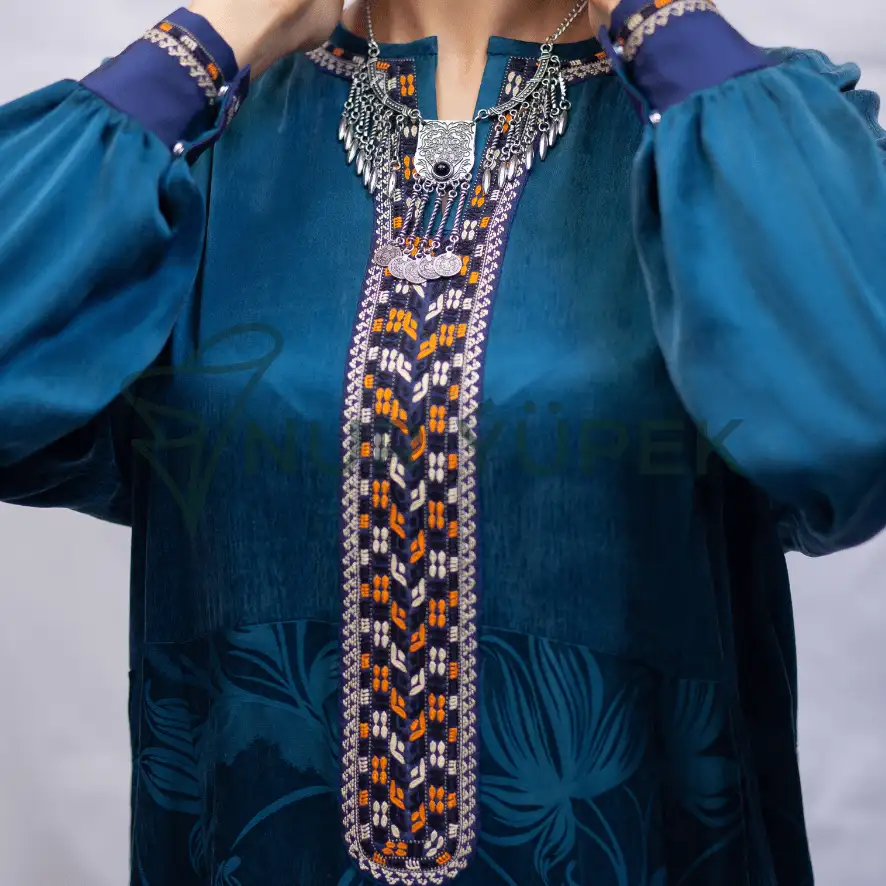 Türkmen fasonlar pombarh fasonlar Fasonlar 2025 fasonlar fason moda modalar Bezen bezen Türkmen fasonlar 2026 Türkmen fasonlar 2025 Türkmen fasonlar 2024 Türkmen fasonlar 2023 turkmenistan türkmenistan turkmen türkmen ashgabat  asgabat aşgabat balkan mary lebap dashoguz dasoguz daşoguz pombarh ponbarhat gulyupek gülýüpek stapel ştapel Gralan Çüýdeşen Abaýa Gadymy Krep Gurultaý 	Keteni Ýüpek Şifon Gipýur Lyon Welwet Atlas Kaşemir Streýç Suzana Ştapel Gülýüpek Pombarh Ýupka Gursakça Aksesuarlar Palto Penjek Okuw eşik Fata Sport eşik Uniforma Nakidka Öýme Şarf kompýuter ýaka ýaglyk Arenda köýnek 2nji el köýnek Taýyn köýnek Matalar Milli lybas milli lybaslar Toý köýnek Toý köýnekler toy koynek toy koynekler gundelik koynekler Gündelik	 
 köýnekler fata koynek Modern taze fason Eskiz koynektm turkmenkoynek türkmenkoynek fason moda moda fasonlar Iş eşik el iş	sada	ýakaly ýakasyz	keşdeli biserli	ýeňli giň nagyşly ýüregi açyk stoýka ýaka ýanly kombinasiýa 	zerli üsti aşak guşakly seçekli gysga ýeňli 