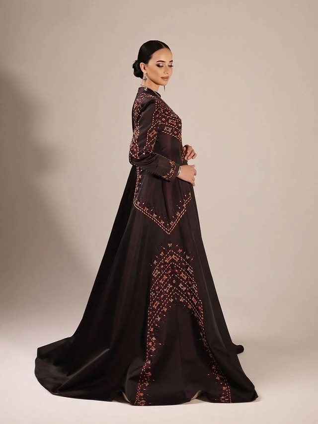 Türkmen fasonlar pombarh fasonlar Fasonlar 2025 fasonlar fason moda modalar Bezen bezen Türkmen fasonlar 2026 Türkmen fasonlar 2025 Türkmen fasonlar 2024 Türkmen fasonlar 2023 turkmenistan türkmenistan turkmen türkmen ashgabat  asgabat aşgabat balkan mary lebap dashoguz dasoguz daşoguz pombarh ponbarhat gulyupek gülýüpek stapel ştapel Gralan Çüýdeşen Abaýa Gadymy Krep Gurultaý 	Keteni Ýüpek Şifon Gipýur Lyon Welwet Atlas Kaşemir Streýç Suzana Ştapel Gülýüpek Pombarh Ýupka Gursakça Aksesuarlar Palto Penjek Okuw eşik Fata Sport eşik Uniforma Nakidka Öýme Şarf kompýuter ýaka ýaglyk Arenda köýnek 2nji el köýnek Taýyn köýnek Matalar Milli lybas milli lybaslar Toý köýnek Toý köýnekler toy koynek toy koynekler gundelik koynekler Gündelik	 
 köýnekler fata koynek Modern taze fason Eskiz koynektm turkmenkoynek türkmenkoynek fason moda moda fasonlar Iş eşik el iş	sada	ýakaly ýakasyz	keşdeli biserli	ýeňli giň nagyşly ýüregi açyk stoýka ýaka ýanly kombinasiýa 	zerli üsti aşak guşakly seçekli gysga ýeňli Toý köýnek, Milli lybas keşdeli, ýakasyz, ýeňli, giň, nagyşly 17-25, 26-35 Goýy-goňur yaz, tomus, guyz, gysh