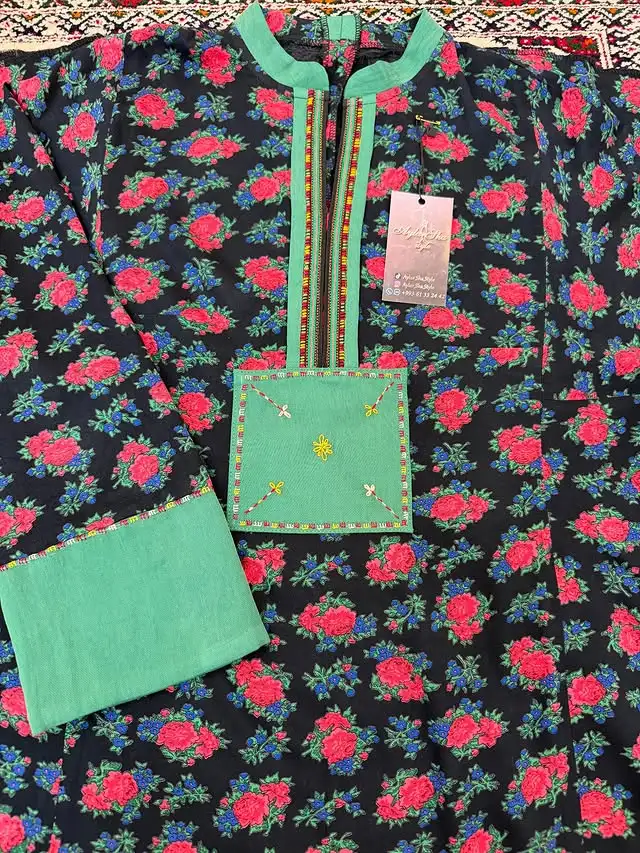 Türkmen fasonlar pombarh fasonlar Fasonlar 2025 fasonlar fason moda modalar Bezen bezen Türkmen fasonlar 2026 Türkmen fasonlar 2025 Türkmen fasonlar 2024 Türkmen fasonlar 2023 turkmenistan türkmenistan turkmen türkmen ashgabat  asgabat aşgabat balkan mary lebap dashoguz dasoguz daşoguz pombarh ponbarhat gulyupek gülýüpek stapel ştapel Gralan Çüýdeşen Abaýa Gadymy Krep Gurultaý 	Keteni Ýüpek Şifon Gipýur Lyon Welwet Atlas Kaşemir Streýç Suzana Ştapel Gülýüpek Pombarh Ýupka Gursakça Aksesuarlar Palto Penjek Okuw eşik Fata Sport eşik Uniforma Nakidka Öýme Şarf kompýuter ýaka ýaglyk Arenda köýnek 2nji el köýnek Taýyn köýnek Matalar Milli lybas milli lybaslar Toý köýnek Toý köýnekler toy koynek toy koynekler gundelik koynekler Gündelik	 
 köýnekler fata koynek Modern taze fason Eskiz koynektm turkmenkoynek türkmenkoynek fason moda moda fasonlar Iş eşik el iş	sada	ýakaly ýakasyz	keşdeli biserli	ýeňli giň nagyşly ýüregi açyk stoýka ýaka ýanly kombinasiýa 	zerli üsti aşak guşakly seçekli gysga ýeňli Ştapel Gündelik el iş, ýakaly, ýeňli, giň 17-25 Gara yaz, tomus, guyz Taýyn köýnek