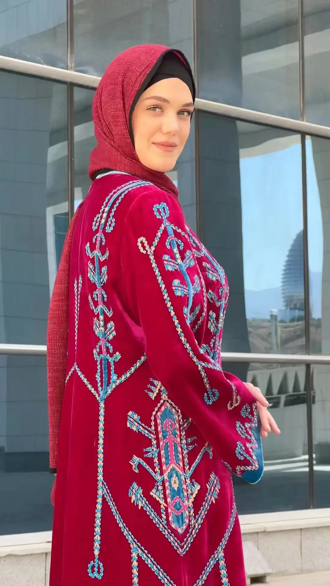 Türkmen fasonlar pombarh fasonlar Fasonlar 2025 fasonlar fason moda modalar Bezen bezen Türkmen fasonlar 2026 Türkmen fasonlar 2025 Türkmen fasonlar 2024 Türkmen fasonlar 2023 turkmenistan türkmenistan turkmen türkmen ashgabat  asgabat aşgabat balkan mary lebap dashoguz dasoguz daşoguz pombarh ponbarhat gulyupek gülýüpek stapel ştapel Gralan Çüýdeşen Abaýa Gadymy Krep Gurultaý 	Keteni Ýüpek Şifon Gipýur Lyon Welwet Atlas Kaşemir Streýç Suzana Ştapel Gülýüpek Pombarh Ýupka Gursakça Aksesuarlar Palto Penjek Okuw eşik Fata Sport eşik Uniforma Nakidka Öýme Şarf kompýuter ýaka ýaglyk Arenda köýnek 2nji el köýnek Taýyn köýnek Matalar Milli lybas milli lybaslar Toý köýnek Toý köýnekler toy koynek toy koynekler gundelik koynekler Gündelik	 
 köýnekler fata koynek Modern taze fason Eskiz koynektm turkmenkoynek türkmenkoynek fason moda moda fasonlar Iş eşik el iş	sada	ýakaly ýakasyz	keşdeli biserli	ýeňli giň nagyşly ýüregi açyk stoýka ýaka ýanly kombinasiýa 	zerli üsti aşak guşakly seçekli gysga ýeňli Panbarhat (Pombarh) Toý köýnek el iş, biserli  Gyzyl