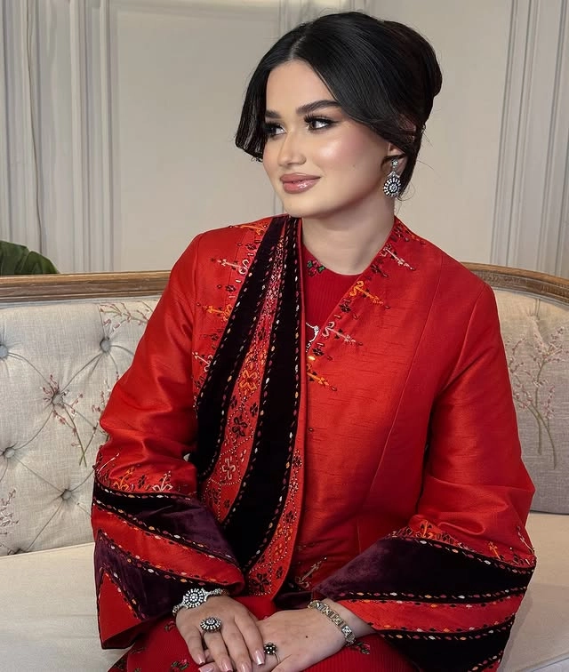 Türkmen fasonlar pombarh fasonlar Fasonlar 2025 fasonlar fason moda modalar Bezen bezen Türkmen fasonlar 2026 Türkmen fasonlar 2025 Türkmen fasonlar 2024 Türkmen fasonlar 2023 turkmenistan türkmenistan turkmen türkmen ashgabat  asgabat aşgabat balkan mary lebap dashoguz dasoguz daşoguz pombarh ponbarhat gulyupek gülýüpek stapel ştapel Gralan Çüýdeşen Abaýa Gadymy Krep Gurultaý 	Keteni Ýüpek Şifon Gipýur Lyon Welwet Atlas Kaşemir Streýç Suzana Ştapel Gülýüpek Pombarh Ýupka Gursakça Aksesuarlar Palto Penjek Okuw eşik Fata Sport eşik Uniforma Nakidka Öýme Şarf kompýuter ýaka ýaglyk Arenda köýnek 2nji el köýnek Taýyn köýnek Matalar Milli lybas milli lybaslar Toý köýnek Toý köýnekler toy koynek toy koynekler gundelik koynekler Gündelik	 
 köýnekler fata koynek Modern taze fason Eskiz koynektm turkmenkoynek türkmenkoynek fason moda moda fasonlar Iş eşik el iş	sada	ýakaly ýakasyz	keşdeli biserli	ýeňli giň nagyşly ýüregi açyk stoýka ýaka ýanly kombinasiýa 	zerli üsti aşak guşakly seçekli gysga ýeňli 