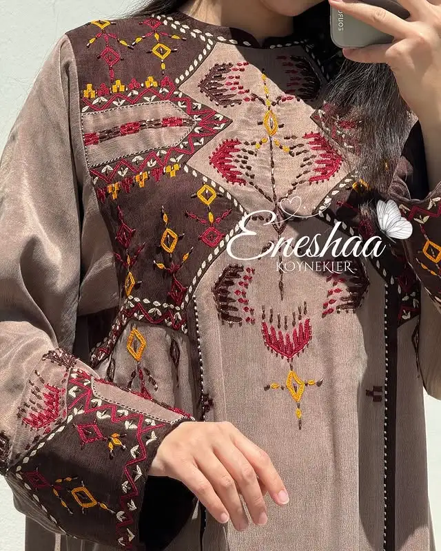 Türkmen fasonlar pombarh fasonlar Fasonlar 2025 fasonlar fason moda modalar Bezen bezen Türkmen fasonlar 2026 Türkmen fasonlar 2025 Türkmen fasonlar 2024 Türkmen fasonlar 2023 turkmenistan türkmenistan turkmen türkmen ashgabat  asgabat aşgabat balkan mary lebap dashoguz dasoguz daşoguz pombarh ponbarhat gulyupek gülýüpek stapel ştapel Gralan Çüýdeşen Abaýa Gadymy Krep Gurultaý 	Keteni Ýüpek Şifon Gipýur Lyon Welwet Atlas Kaşemir Streýç Suzana Ştapel Gülýüpek Pombarh Ýupka Gursakça Aksesuarlar Palto Penjek Okuw eşik Fata Sport eşik Uniforma Nakidka Öýme Şarf kompýuter ýaka ýaglyk Arenda köýnek 2nji el köýnek Taýyn köýnek Matalar Milli lybas milli lybaslar Toý köýnek Toý köýnekler toy koynek toy koynekler gundelik koynekler Gündelik	 
 köýnekler fata koynek Modern taze fason Eskiz koynektm turkmenkoynek türkmenkoynek fason moda moda fasonlar Iş eşik el iş	sada	ýakaly ýakasyz	keşdeli biserli	ýeňli giň nagyşly ýüregi açyk stoýka ýaka ýanly kombinasiýa 	zerli üsti aşak guşakly seçekli gysga ýeňli Gülýüpek Toý köýnek el iş, ýakaly, ýeňli, giň, nagyşly 17-25, 26-35, 35+  yaz, tomus, guyz