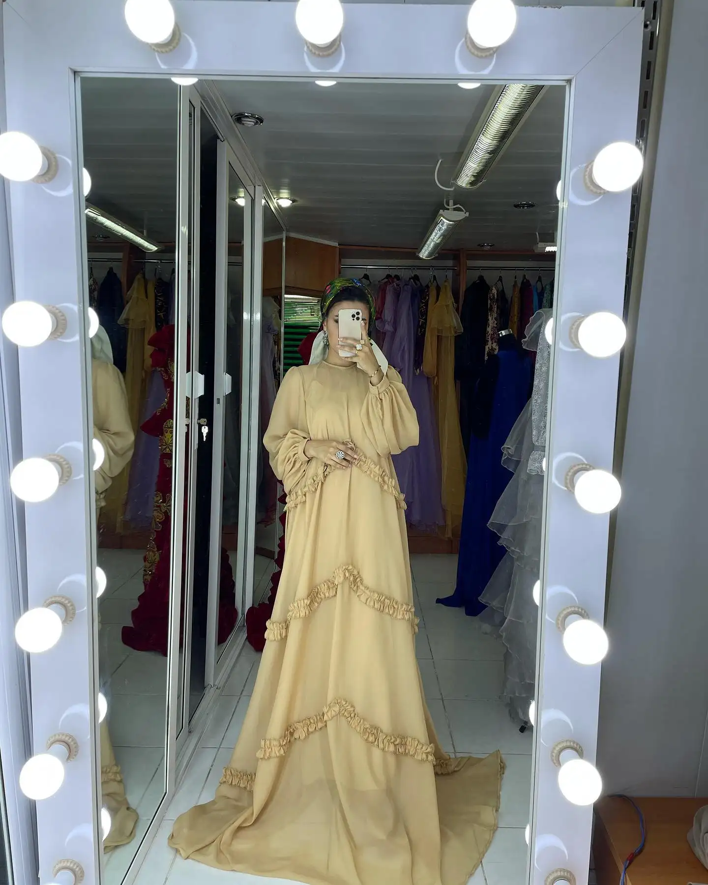 Türkmen fasonlar pombarh fasonlar Fasonlar 2025 fasonlar fason moda modalar Bezen bezen Türkmen fasonlar 2026 Türkmen fasonlar 2025 Türkmen fasonlar 2024 Türkmen fasonlar 2023 turkmenistan türkmenistan turkmen türkmen ashgabat  asgabat aşgabat balkan mary lebap dashoguz dasoguz daşoguz pombarh ponbarhat gulyupek gülýüpek stapel ştapel Gralan Çüýdeşen Abaýa Gadymy Krep Gurultaý 	Keteni Ýüpek Şifon Gipýur Lyon Welwet Atlas Kaşemir Streýç Suzana Ştapel Gülýüpek Pombarh Ýupka Gursakça Aksesuarlar Palto Penjek Okuw eşik Fata Sport eşik Uniforma Nakidka Öýme Şarf kompýuter ýaka ýaglyk Arenda köýnek 2nji el köýnek Taýyn köýnek Matalar Milli lybas milli lybaslar Toý köýnek Toý köýnekler toy koynek toy koynekler gundelik koynekler Gündelik	 
 köýnekler fata koynek Modern taze fason Eskiz koynektm turkmenkoynek türkmenkoynek fason moda moda fasonlar Iş eşik el iş	sada	ýakaly ýakasyz	keşdeli biserli	ýeňli giň nagyşly ýüregi açyk stoýka ýaka ýanly kombinasiýa 	zerli üsti aşak guşakly seçekli gysga ýeňli Şifon Toý köýnek, Modern sada, ýakasyz  Altyn