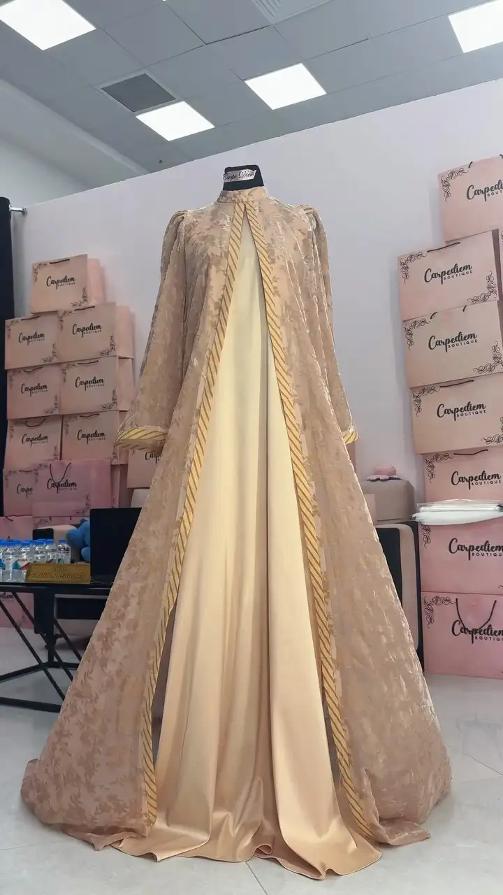 Türkmen fasonlar pombarh fasonlar Fasonlar 2025 fasonlar fason moda modalar Bezen bezen Türkmen fasonlar 2026 Türkmen fasonlar 2025 Türkmen fasonlar 2024 Türkmen fasonlar 2023 turkmenistan türkmenistan turkmen türkmen ashgabat  asgabat aşgabat balkan mary lebap dashoguz dasoguz daşoguz pombarh ponbarhat gulyupek gülýüpek stapel ştapel Gralan Çüýdeşen Abaýa Gadymy Krep Gurultaý 	Keteni Ýüpek Şifon Gipýur Lyon Welwet Atlas Kaşemir Streýç Suzana Ştapel Gülýüpek Pombarh Ýupka Gursakça Aksesuarlar Palto Penjek Okuw eşik Fata Sport eşik Uniforma Nakidka Öýme Şarf kompýuter ýaka ýaglyk Arenda köýnek 2nji el köýnek Taýyn köýnek Matalar Milli lybas milli lybaslar Toý köýnek Toý köýnekler toy koynek toy koynekler gundelik koynekler Gündelik	 
 köýnekler fata koynek Modern taze fason Eskiz koynektm turkmenkoynek türkmenkoynek fason moda moda fasonlar Iş eşik el iş	sada	ýakaly ýakasyz	keşdeli biserli	ýeňli giň nagyşly ýüregi açyk stoýka ýaka ýanly kombinasiýa 	zerli üsti aşak guşakly seçekli gysga ýeňli Ýüpek, Gülýüpek Toý köýnek sada  Bežewyý