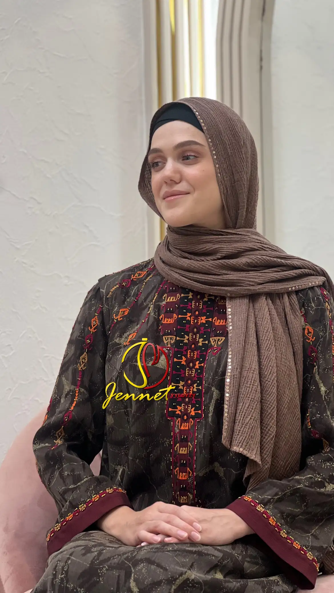 Türkmen fasonlar pombarh fasonlar Fasonlar 2025 fasonlar fason moda modalar Bezen bezen Türkmen fasonlar 2026 Türkmen fasonlar 2025 Türkmen fasonlar 2024 Türkmen fasonlar 2023 turkmenistan türkmenistan turkmen türkmen ashgabat  asgabat aşgabat balkan mary lebap dashoguz dasoguz daşoguz pombarh ponbarhat gulyupek gülýüpek stapel ştapel Gralan Çüýdeşen Abaýa Gadymy Krep Gurultaý 	Keteni Ýüpek Şifon Gipýur Lyon Welwet Atlas Kaşemir Streýç Suzana Ştapel Gülýüpek Pombarh Ýupka Gursakça Aksesuarlar Palto Penjek Okuw eşik Fata Sport eşik Uniforma Nakidka Öýme Şarf kompýuter ýaka ýaglyk Arenda köýnek 2nji el köýnek Taýyn köýnek Matalar Milli lybas milli lybaslar Toý köýnek Toý köýnekler toy koynek toy koynekler gundelik koynekler Gündelik	 
 köýnekler fata koynek Modern taze fason Eskiz koynektm turkmenkoynek türkmenkoynek fason moda moda fasonlar Iş eşik el iş	sada	ýakaly ýakasyz	keşdeli biserli	ýeňli giň nagyşly ýüregi açyk stoýka ýaka ýanly kombinasiýa 	zerli üsti aşak guşakly seçekli gysga ýeňli Gülýüpek Gündelik el iş, keşdeli, ýakaly, ýanly, ýeňli, giň, nagyşly 17-25, 26-35 Goýy-goňur, Goýy-çal yaz, tomus, guyz