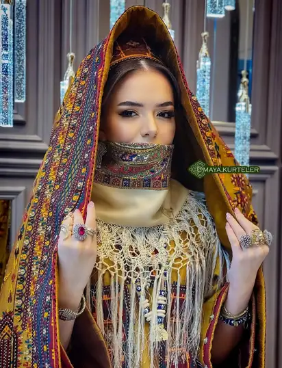 Türkmen fasonlar pombarh fasonlar Fasonlar 2025 fasonlar fason moda modalar Bezen bezen Türkmen fasonlar 2026 Türkmen fasonlar 2025 Türkmen fasonlar 2024 Türkmen fasonlar 2023 turkmenistan türkmenistan turkmen türkmen ashgabat  asgabat aşgabat balkan mary lebap dashoguz dasoguz daşoguz pombarh ponbarhat gulyupek gülýüpek stapel ştapel Gralan Çüýdeşen Abaýa Gadymy Krep Gurultaý 	Keteni Ýüpek Şifon Gipýur Lyon Welwet Atlas Kaşemir Streýç Suzana Ştapel Gülýüpek Pombarh Ýupka Gursakça Aksesuarlar Palto Penjek Okuw eşik Fata Sport eşik Uniforma Nakidka Öýme Şarf kompýuter ýaka ýaglyk Arenda köýnek 2nji el köýnek Taýyn köýnek Matalar Milli lybas milli lybaslar Toý köýnek Toý köýnekler toy koynek toy koynekler gundelik koynekler Gündelik	 
 köýnekler fata koynek Modern taze fason Eskiz koynektm turkmenkoynek türkmenkoynek fason moda moda fasonlar Iş eşik el iş	sada	ýakaly ýakasyz	keşdeli biserli	ýeňli giň nagyşly ýüregi açyk stoýka ýaka ýanly kombinasiýa 	zerli üsti aşak guşakly seçekli gysga ýeňli 