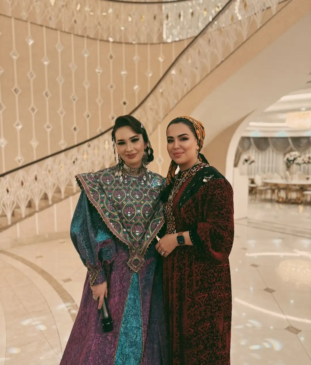 Türkmen fasonlar pombarh fasonlar Fasonlar 2025 fasonlar fason moda modalar Bezen bezen Türkmen fasonlar 2026 Türkmen fasonlar 2025 Türkmen fasonlar 2024 Türkmen fasonlar 2023 turkmenistan türkmenistan turkmen türkmen ashgabat  asgabat aşgabat balkan mary lebap dashoguz dasoguz daşoguz pombarh ponbarhat gulyupek gülýüpek stapel ştapel Gralan Çüýdeşen Abaýa Gadymy Krep Gurultaý 	Keteni Ýüpek Şifon Gipýur Lyon Welwet Atlas Kaşemir Streýç Suzana Ştapel Gülýüpek Pombarh Ýupka Gursakça Aksesuarlar Palto Penjek Okuw eşik Fata Sport eşik Uniforma Nakidka Öýme Şarf kompýuter ýaka ýaglyk Arenda köýnek 2nji el köýnek Taýyn köýnek Matalar Milli lybas milli lybaslar Toý köýnek Toý köýnekler toy koynek toy koynekler gundelik koynekler Gündelik	 
 köýnekler fata koynek Modern taze fason Eskiz koynektm turkmenkoynek türkmenkoynek fason moda moda fasonlar Iş eşik el iş	sada	ýakaly ýakasyz	keşdeli biserli	ýeňli giň nagyşly ýüregi açyk stoýka ýaka ýanly kombinasiýa 	zerli üsti aşak guşakly seçekli gysga ýeňli 