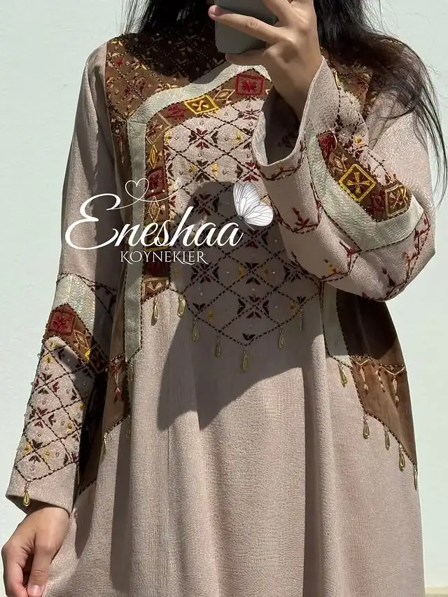 Türkmen fasonlar pombarh fasonlar Fasonlar 2025 fasonlar fason moda modalar Bezen bezen Türkmen fasonlar 2026 Türkmen fasonlar 2025 Türkmen fasonlar 2024 Türkmen fasonlar 2023 turkmenistan türkmenistan turkmen türkmen ashgabat  asgabat aşgabat balkan mary lebap dashoguz dasoguz daşoguz pombarh ponbarhat gulyupek gülýüpek stapel ştapel Gralan Çüýdeşen Abaýa Gadymy Krep Gurultaý 	Keteni Ýüpek Şifon Gipýur Lyon Welwet Atlas Kaşemir Streýç Suzana Ştapel Gülýüpek Pombarh Ýupka Gursakça Aksesuarlar Palto Penjek Okuw eşik Fata Sport eşik Uniforma Nakidka Öýme Şarf kompýuter ýaka ýaglyk Arenda köýnek 2nji el köýnek Taýyn köýnek Matalar Milli lybas milli lybaslar Toý köýnek Toý köýnekler toy koynek toy koynekler gundelik koynekler Gündelik	 
 köýnekler fata koynek Modern taze fason Eskiz koynektm turkmenkoynek türkmenkoynek fason moda moda fasonlar Iş eşik el iş	sada	ýakaly ýakasyz	keşdeli biserli	ýeňli giň nagyşly ýüregi açyk stoýka ýaka ýanly kombinasiýa 	zerli üsti aşak guşakly seçekli gysga ýeňli 