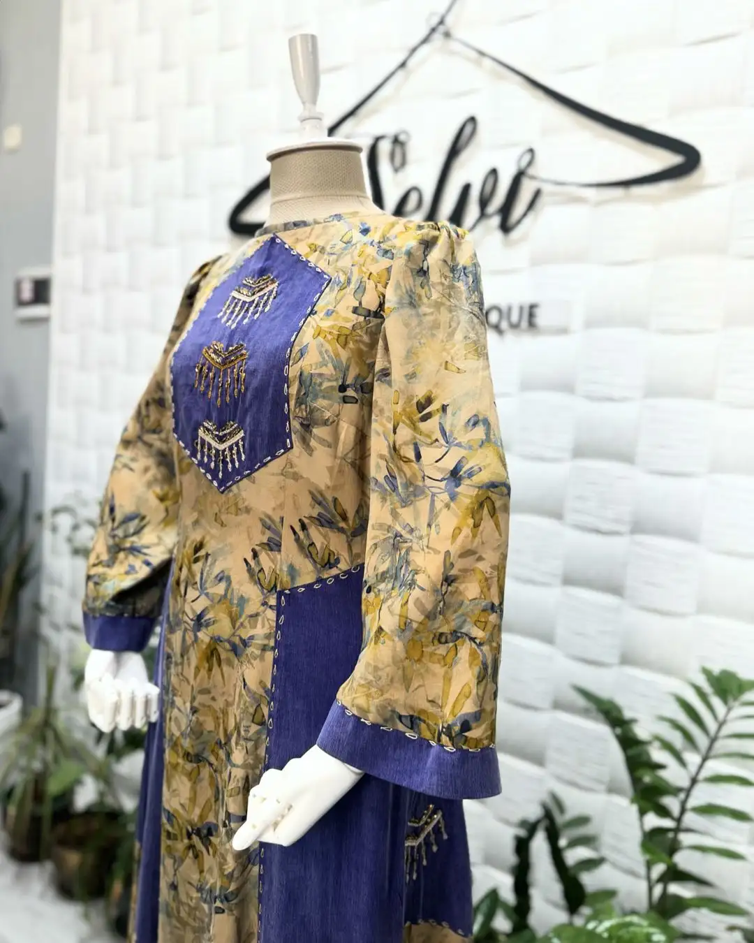 Türkmen fasonlar pombarh fasonlar Fasonlar 2025 fasonlar fason moda modalar Bezen bezen Türkmen fasonlar 2026 Türkmen fasonlar 2025 Türkmen fasonlar 2024 Türkmen fasonlar 2023 turkmenistan türkmenistan turkmen türkmen ashgabat  asgabat aşgabat balkan mary lebap dashoguz dasoguz daşoguz pombarh ponbarhat gulyupek gülýüpek stapel ştapel Gralan Çüýdeşen Abaýa Gadymy Krep Gurultaý 	Keteni Ýüpek Şifon Gipýur Lyon Welwet Atlas Kaşemir Streýç Suzana Ştapel Gülýüpek Pombarh Ýupka Gursakça Aksesuarlar Palto Penjek Okuw eşik Fata Sport eşik Uniforma Nakidka Öýme Şarf kompýuter ýaka ýaglyk Arenda köýnek 2nji el köýnek Taýyn köýnek Matalar Milli lybas milli lybaslar Toý köýnek Toý köýnekler toy koynek toy koynekler gundelik koynekler Gündelik	 
 köýnekler fata koynek Modern taze fason Eskiz koynektm turkmenkoynek türkmenkoynek fason moda moda fasonlar Iş eşik el iş	sada	ýakaly ýakasyz	keşdeli biserli	ýeňli giň nagyşly ýüregi açyk stoýka ýaka ýanly kombinasiýa 	zerli üsti aşak guşakly seçekli gysga ýeňli Gülýüpek Toý köýnek, Modern sada  Benewşe, Goýy-gök, Sary, Altyn