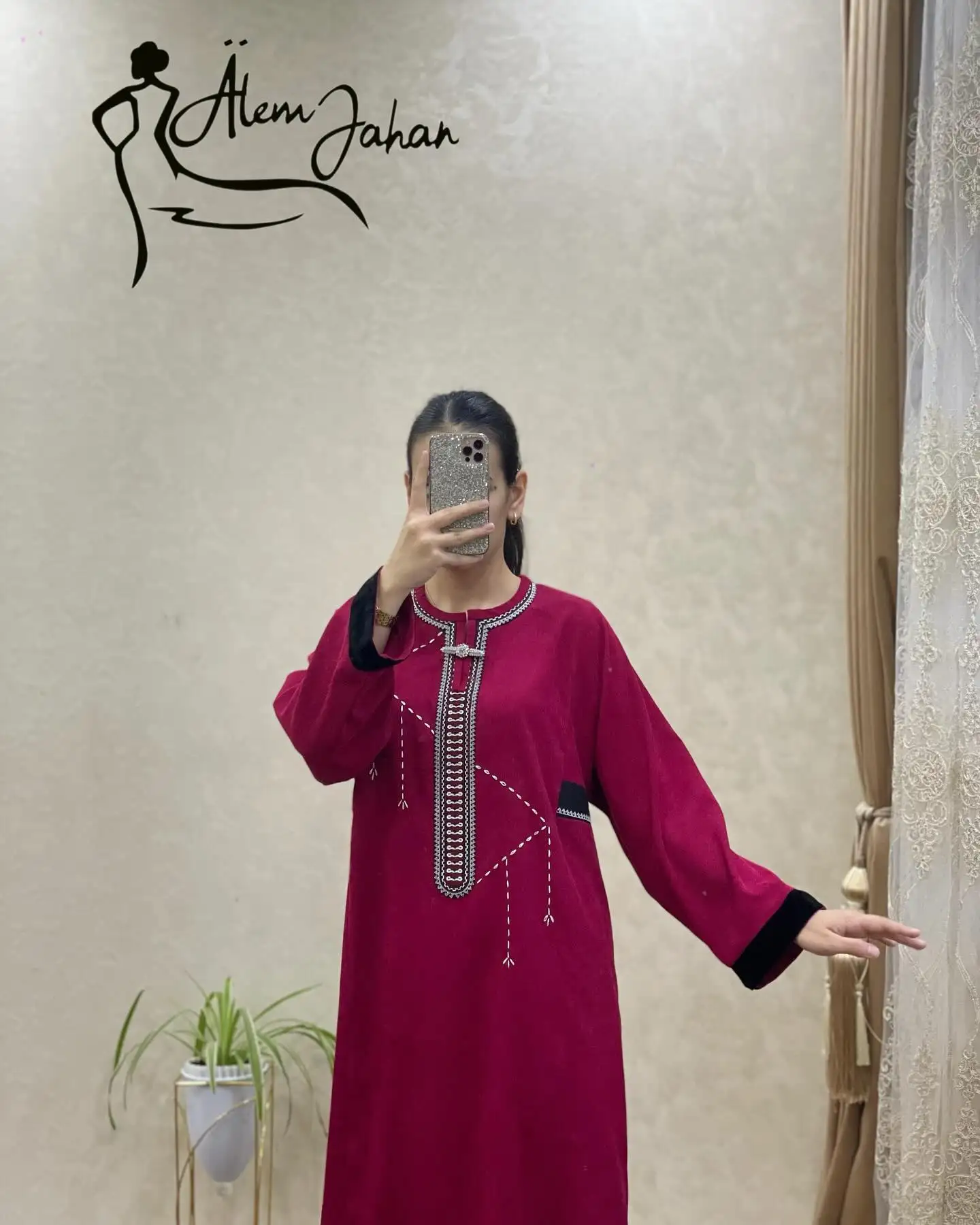 Türkmen fasonlar pombarh fasonlar Fasonlar 2025 fasonlar fason moda modalar Bezen bezen Türkmen fasonlar 2026 Türkmen fasonlar 2025 Türkmen fasonlar 2024 Türkmen fasonlar 2023 turkmenistan türkmenistan turkmen türkmen ashgabat  asgabat aşgabat balkan mary lebap dashoguz dasoguz daşoguz pombarh ponbarhat gulyupek gülýüpek stapel ştapel Gralan Çüýdeşen Abaýa Gadymy Krep Gurultaý 	Keteni Ýüpek Şifon Gipýur Lyon Welwet Atlas Kaşemir Streýç Suzana Ştapel Gülýüpek Pombarh Ýupka Gursakça Aksesuarlar Palto Penjek Okuw eşik Fata Sport eşik Uniforma Nakidka Öýme Şarf kompýuter ýaka ýaglyk Arenda köýnek 2nji el köýnek Taýyn köýnek Matalar Milli lybas milli lybaslar Toý köýnek Toý köýnekler toy koynek toy koynekler gundelik koynekler Gündelik	 
 köýnekler fata koynek Modern taze fason Eskiz koynektm turkmenkoynek türkmenkoynek fason moda moda fasonlar Iş eşik el iş	sada	ýakaly ýakasyz	keşdeli biserli	ýeňli giň nagyşly ýüregi açyk stoýka ýaka ýanly kombinasiýa 	zerli üsti aşak guşakly seçekli gysga ýeňli Welwet  el iş, keşdeli, sada, ýakaly  Goýy-gyzyl