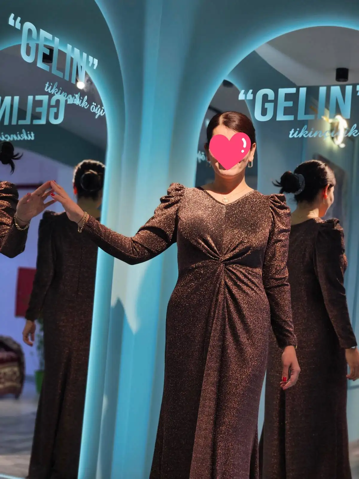 Türkmen fasonlar pombarh fasonlar Fasonlar 2025 fasonlar fason moda modalar Bezen bezen Türkmen fasonlar 2026 Türkmen fasonlar 2025 Türkmen fasonlar 2024 Türkmen fasonlar 2023 turkmenistan türkmenistan turkmen türkmen ashgabat  asgabat aşgabat balkan mary lebap dashoguz dasoguz daşoguz pombarh ponbarhat gulyupek gülýüpek stapel ştapel Gralan Çüýdeşen Abaýa Gadymy Krep Gurultaý 	Keteni Ýüpek Şifon Gipýur Lyon Welwet Atlas Kaşemir Streýç Suzana Ştapel Gülýüpek Pombarh Ýupka Gursakça Aksesuarlar Palto Penjek Okuw eşik Fata Sport eşik Uniforma Nakidka Öýme Şarf kompýuter ýaka ýaglyk Arenda köýnek 2nji el köýnek Taýyn köýnek Matalar Milli lybas milli lybaslar Toý köýnek Toý köýnekler toy koynek toy koynekler gundelik koynekler Gündelik	 
 köýnekler fata koynek Modern taze fason Eskiz koynektm turkmenkoynek türkmenkoynek fason moda moda fasonlar Iş eşik el iş	sada	ýakaly ýakasyz	keşdeli biserli	ýeňli giň nagyşly ýüregi açyk stoýka ýaka ýanly kombinasiýa 	zerli üsti aşak guşakly seçekli gysga ýeňli Toý köýnek, Modern   Goňur, Goýy-goňur