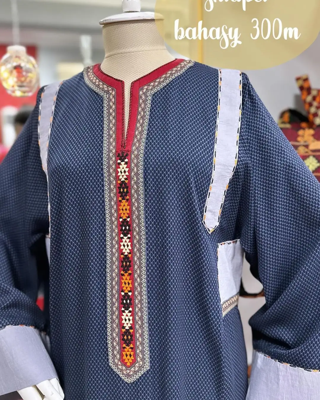 Türkmen fasonlar pombarh fasonlar Fasonlar 2025 fasonlar fason moda modalar Bezen bezen Türkmen fasonlar 2026 Türkmen fasonlar 2025 Türkmen fasonlar 2024 Türkmen fasonlar 2023 turkmenistan türkmenistan turkmen türkmen ashgabat  asgabat aşgabat balkan mary lebap dashoguz dasoguz daşoguz pombarh ponbarhat gulyupek gülýüpek stapel ştapel Gralan Çüýdeşen Abaýa Gadymy Krep Gurultaý 	Keteni Ýüpek Şifon Gipýur Lyon Welwet Atlas Kaşemir Streýç Suzana Ştapel Gülýüpek Pombarh Ýupka Gursakça Aksesuarlar Palto Penjek Okuw eşik Fata Sport eşik Uniforma Nakidka Öýme Şarf kompýuter ýaka ýaglyk Arenda köýnek 2nji el köýnek Taýyn köýnek Matalar Milli lybas milli lybaslar Toý köýnek Toý köýnekler toy koynek toy koynekler gundelik koynekler Gündelik	 
 köýnekler fata koynek Modern taze fason Eskiz koynektm turkmenkoynek türkmenkoynek fason moda moda fasonlar Iş eşik el iş	sada	ýakaly ýakasyz	keşdeli biserli	ýeňli giň nagyşly ýüregi açyk stoýka ýaka ýanly kombinasiýa 	zerli üsti aşak guşakly seçekli gysga ýeňli Ştapel Gündelik sada  Gara, Gök, Goýy-gök, Goýy-ýaşyl  Taýyn köýnek