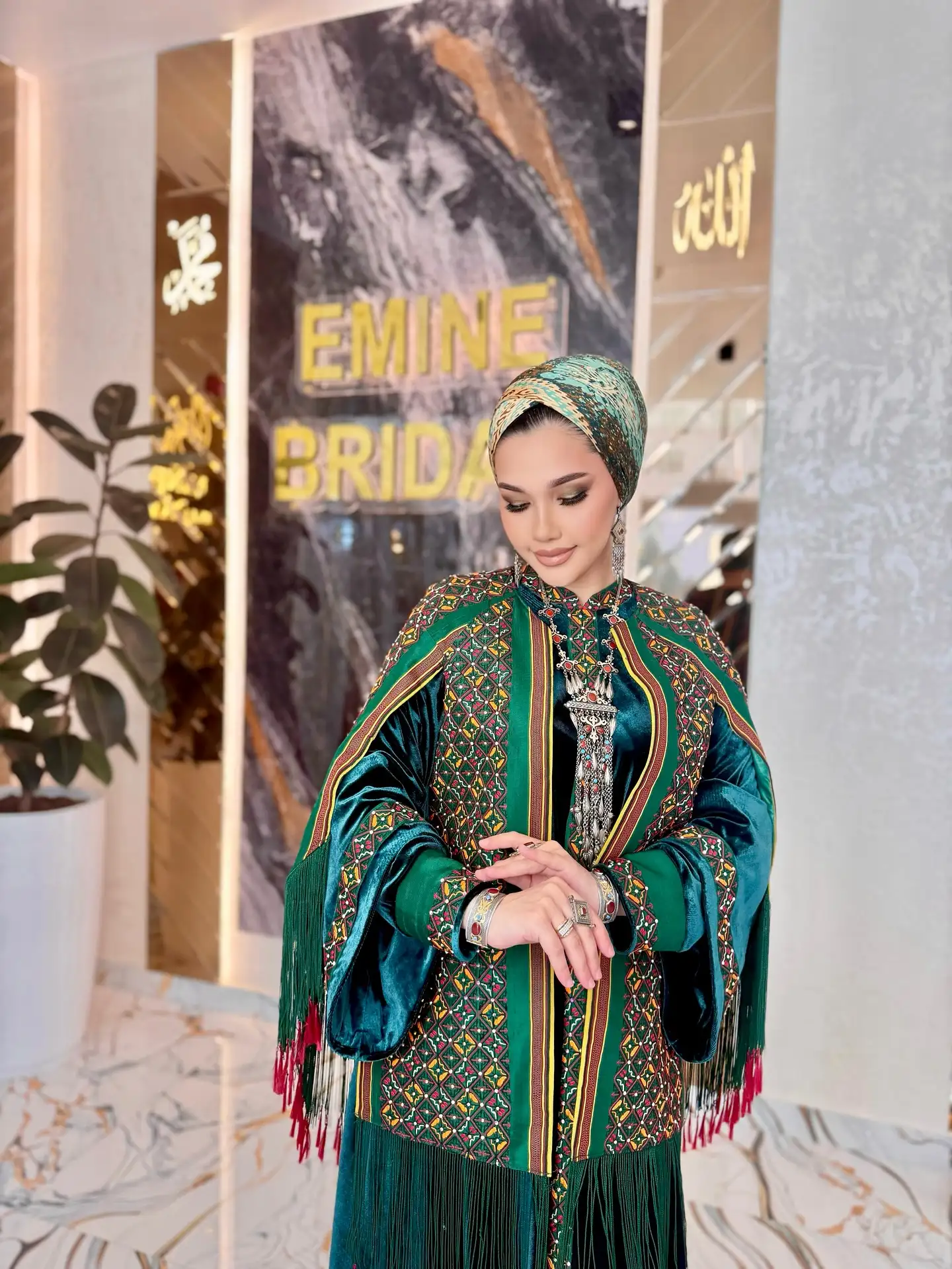 Türkmen fasonlar pombarh fasonlar Fasonlar 2025 fasonlar fason moda modalar Bezen bezen Türkmen fasonlar 2026 Türkmen fasonlar 2025 Türkmen fasonlar 2024 Türkmen fasonlar 2023 turkmenistan türkmenistan turkmen türkmen ashgabat  asgabat aşgabat balkan mary lebap dashoguz dasoguz daşoguz pombarh ponbarhat gulyupek gülýüpek stapel ştapel Gralan Çüýdeşen Abaýa Gadymy Krep Gurultaý 	Keteni Ýüpek Şifon Gipýur Lyon Welwet Atlas Kaşemir Streýç Suzana Ştapel Gülýüpek Pombarh Ýupka Gursakça Aksesuarlar Palto Penjek Okuw eşik Fata Sport eşik Uniforma Nakidka Öýme Şarf kompýuter ýaka ýaglyk Arenda köýnek 2nji el köýnek Taýyn köýnek Matalar Milli lybas milli lybaslar Toý köýnek Toý köýnekler toy koynek toy koynekler gundelik koynekler Gündelik	 
 köýnekler fata koynek Modern taze fason Eskiz koynektm turkmenkoynek türkmenkoynek fason moda moda fasonlar Iş eşik el iş	sada	ýakaly ýakasyz	keşdeli biserli	ýeňli giň nagyşly ýüregi açyk stoýka ýaka ýanly kombinasiýa 	zerli üsti aşak guşakly seçekli gysga ýeňli Milli lybas el iş, keşdeli, ýeňli, giň, nagyşly 26-35 Haki, Goýy-ýaşyl yaz, tomus, guyz