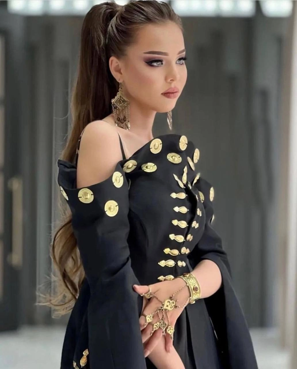 Türkmen fasonlar pombarh fasonlar Fasonlar 2025 fasonlar fason moda modalar Bezen bezen Türkmen fasonlar 2026 Türkmen fasonlar 2025 Türkmen fasonlar 2024 Türkmen fasonlar 2023 turkmenistan türkmenistan turkmen türkmen ashgabat  asgabat aşgabat balkan mary lebap dashoguz dasoguz daşoguz pombarh ponbarhat gulyupek gülýüpek stapel ştapel Gralan Çüýdeşen Abaýa Gadymy Krep Gurultaý 	Keteni Ýüpek Şifon Gipýur Lyon Welwet Atlas Kaşemir Streýç Suzana Ştapel Gülýüpek Pombarh Ýupka Gursakça Aksesuarlar Palto Penjek Okuw eşik Fata Sport eşik Uniforma Nakidka Öýme Şarf kompýuter ýaka ýaglyk Arenda köýnek 2nji el köýnek Taýyn köýnek Matalar Milli lybas milli lybaslar Toý köýnek Toý köýnekler toy koynek toy koynekler gundelik koynekler Gündelik	 
 köýnekler fata koynek Modern taze fason Eskiz koynektm turkmenkoynek türkmenkoynek fason moda moda fasonlar Iş eşik el iş	sada	ýakaly ýakasyz	keşdeli biserli	ýeňli giň nagyşly ýüregi açyk stoýka ýaka ýanly kombinasiýa 	zerli üsti aşak guşakly seçekli gysga ýeňli Toý köýnek, Modern ýakasyz, gysga ýeňli, zerli 12-16, 17-25, 26-35 Gara yaz, tomus, guyz