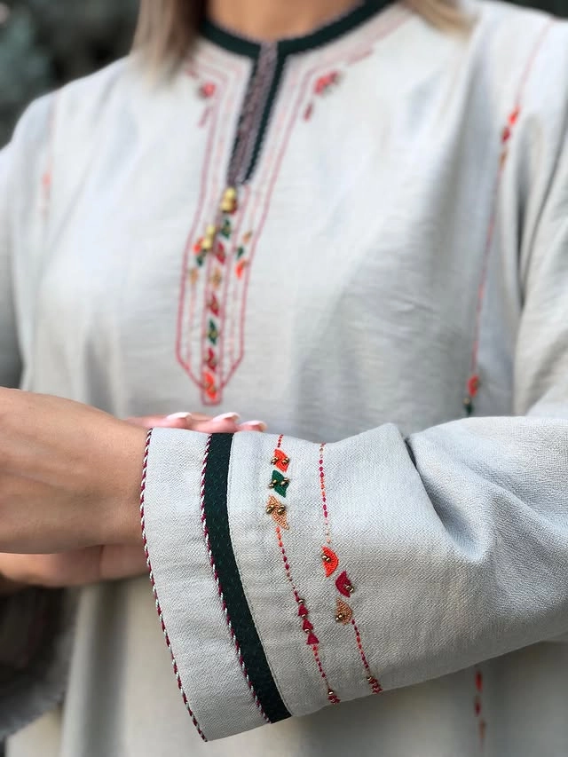 Türkmen fasonlar pombarh fasonlar Fasonlar 2025 fasonlar fason moda modalar Bezen bezen Türkmen fasonlar 2026 Türkmen fasonlar 2025 Türkmen fasonlar 2024 Türkmen fasonlar 2023 turkmenistan türkmenistan turkmen türkmen ashgabat  asgabat aşgabat balkan mary lebap dashoguz dasoguz daşoguz pombarh ponbarhat gulyupek gülýüpek stapel ştapel Gralan Çüýdeşen Abaýa Gadymy Krep Gurultaý 	Keteni Ýüpek Şifon Gipýur Lyon Welwet Atlas Kaşemir Streýç Suzana Ştapel Gülýüpek Pombarh Ýupka Gursakça Aksesuarlar Palto Penjek Okuw eşik Fata Sport eşik Uniforma Nakidka Öýme Şarf kompýuter ýaka ýaglyk Arenda köýnek 2nji el köýnek Taýyn köýnek Matalar Milli lybas milli lybaslar Toý köýnek Toý köýnekler toy koynek toy koynekler gundelik koynekler Gündelik	 
 köýnekler fata koynek Modern taze fason Eskiz koynektm turkmenkoynek türkmenkoynek fason moda moda fasonlar Iş eşik el iş	sada	ýakaly ýakasyz	keşdeli biserli	ýeňli giň nagyşly ýüregi açyk stoýka ýaka ýanly kombinasiýa 	zerli üsti aşak guşakly seçekli gysga ýeňli Gündelik, Iş eşik el iş, ýanly, ýeňli, giň, nagyşly 26-35 Kümüş yaz, guyz