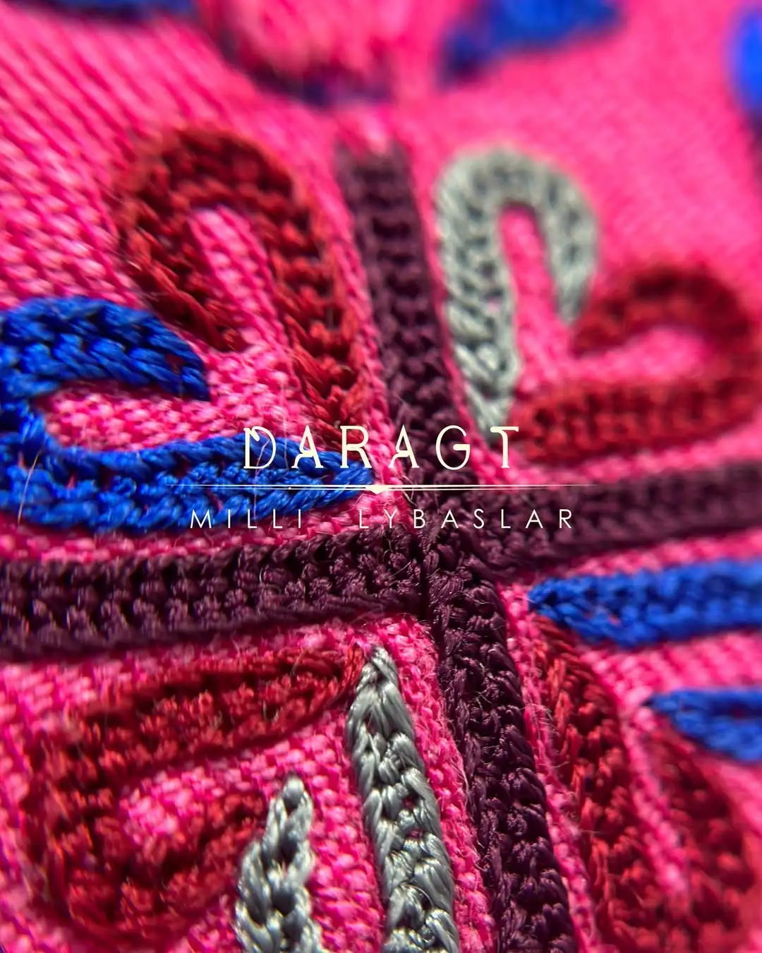 Türkmen fasonlar pombarh fasonlar Fasonlar 2025 fasonlar fason moda modalar Bezen bezen Türkmen fasonlar 2026 Türkmen fasonlar 2025 Türkmen fasonlar 2024 Türkmen fasonlar 2023 turkmenistan türkmenistan turkmen türkmen ashgabat  asgabat aşgabat balkan mary lebap dashoguz dasoguz daşoguz pombarh ponbarhat gulyupek gülýüpek stapel ştapel Gralan Çüýdeşen Abaýa Gadymy Krep Gurultaý 	Keteni Ýüpek Şifon Gipýur Lyon Welwet Atlas Kaşemir Streýç Suzana Ştapel Gülýüpek Pombarh Ýupka Gursakça Aksesuarlar Palto Penjek Okuw eşik Fata Sport eşik Uniforma Nakidka Öýme Şarf kompýuter ýaka ýaglyk Arenda köýnek 2nji el köýnek Taýyn köýnek Matalar Milli lybas milli lybaslar Toý köýnek Toý köýnekler toy koynek toy koynekler gundelik koynekler Gündelik	 
 köýnekler fata koynek Modern taze fason Eskiz koynektm turkmenkoynek türkmenkoynek fason moda moda fasonlar Iş eşik el iş	sada	ýakaly ýakasyz	keşdeli biserli	ýeňli giň nagyşly ýüregi açyk stoýka ýaka ýanly kombinasiýa 	zerli üsti aşak guşakly seçekli gysga ýeňli Lyon Gündelik el iş, ýakaly  Gülgüne