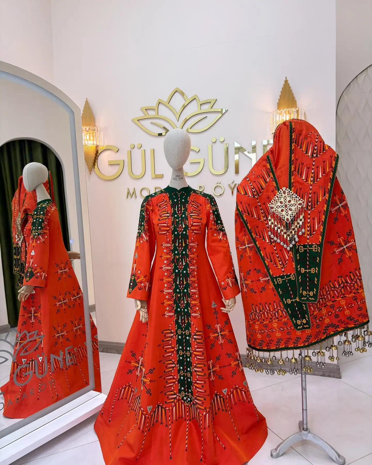 Türkmen fasonlar pombarh fasonlar Fasonlar 2025 fasonlar fason moda modalar Bezen bezen Türkmen fasonlar 2026 Türkmen fasonlar 2025 Türkmen fasonlar 2024 Türkmen fasonlar 2023 turkmenistan türkmenistan turkmen türkmen ashgabat  asgabat aşgabat balkan mary lebap dashoguz dasoguz daşoguz pombarh ponbarhat gulyupek gülýüpek stapel ştapel Gralan Çüýdeşen Abaýa Gadymy Krep Gurultaý 	Keteni Ýüpek Şifon Gipýur Lyon Welwet Atlas Kaşemir Streýç Suzana Ştapel Gülýüpek Pombarh Ýupka Gursakça Aksesuarlar Palto Penjek Okuw eşik Fata Sport eşik Uniforma Nakidka Öýme Şarf kompýuter ýaka ýaglyk Arenda köýnek 2nji el köýnek Taýyn köýnek Matalar Milli lybas milli lybaslar Toý köýnek Toý köýnekler toy koynek toy koynekler gundelik koynekler Gündelik	 
 köýnekler fata koynek Modern taze fason Eskiz koynektm turkmenkoynek türkmenkoynek fason moda moda fasonlar Iş eşik el iş	sada	ýakaly ýakasyz	keşdeli biserli	ýeňli giň nagyşly ýüregi açyk stoýka ýaka ýanly kombinasiýa 	zerli üsti aşak guşakly seçekli gysga ýeňli Keteni, Atlas Toý köýnek, Milli lybas el iş, keşdeli, ýakaly, ýeňli, nagyşly 17-25, 26-35 Gyzyl