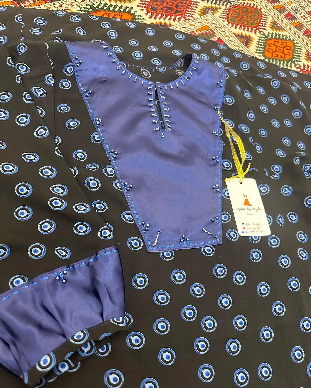 Türkmen fasonlar pombarh fasonlar Fasonlar 2025 fasonlar fason moda modalar Bezen bezen Türkmen fasonlar 2026 Türkmen fasonlar 2025 Türkmen fasonlar 2024 Türkmen fasonlar 2023 turkmenistan türkmenistan turkmen türkmen ashgabat  asgabat aşgabat balkan mary lebap dashoguz dasoguz daşoguz pombarh ponbarhat gulyupek gülýüpek stapel ştapel Gralan Çüýdeşen Abaýa Gadymy Krep Gurultaý 	Keteni Ýüpek Şifon Gipýur Lyon Welwet Atlas Kaşemir Streýç Suzana Ştapel Gülýüpek Pombarh Ýupka Gursakça Aksesuarlar Palto Penjek Okuw eşik Fata Sport eşik Uniforma Nakidka Öýme Şarf kompýuter ýaka ýaglyk Arenda köýnek 2nji el köýnek Taýyn köýnek Matalar Milli lybas milli lybaslar Toý köýnek Toý köýnekler toy koynek toy koynekler gundelik koynekler Gündelik	 
 köýnekler fata koynek Modern taze fason Eskiz koynektm turkmenkoynek türkmenkoynek fason moda moda fasonlar Iş eşik el iş	sada	ýakaly ýakasyz	keşdeli biserli	ýeňli giň nagyşly ýüregi açyk stoýka ýaka ýanly kombinasiýa 	zerli üsti aşak guşakly seçekli gysga ýeňli Ştapel Gündelik el iş, sada, ýanly  Gara, Goýy-gök  Taýyn köýnek