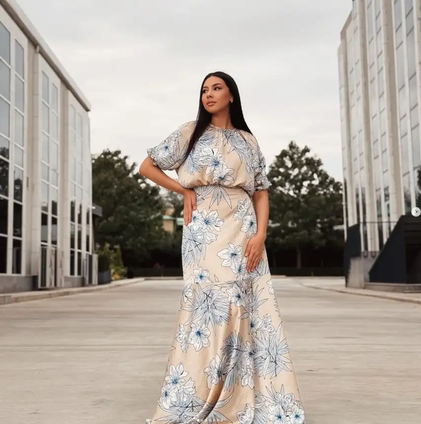 Türkmen fasonlar pombarh fasonlar Fasonlar 2025 fasonlar fason moda modalar Bezen bezen Türkmen fasonlar 2026 Türkmen fasonlar 2025 Türkmen fasonlar 2024 Türkmen fasonlar 2023 turkmenistan türkmenistan turkmen türkmen ashgabat  asgabat aşgabat balkan mary lebap dashoguz dasoguz daşoguz pombarh ponbarhat gulyupek gülýüpek stapel ştapel Gralan Çüýdeşen Abaýa Gadymy Krep Gurultaý 	Keteni Ýüpek Şifon Gipýur Lyon Welwet Atlas Kaşemir Streýç Suzana Ştapel Gülýüpek Pombarh Ýupka Gursakça Aksesuarlar Palto Penjek Okuw eşik Fata Sport eşik Uniforma Nakidka Öýme Şarf kompýuter ýaka ýaglyk Arenda köýnek 2nji el köýnek Taýyn köýnek Matalar Milli lybas milli lybaslar Toý köýnek Toý köýnekler toy koynek toy koynekler gundelik koynekler Gündelik	 
 köýnekler fata koynek Modern taze fason Eskiz koynektm turkmenkoynek türkmenkoynek fason moda moda fasonlar Iş eşik el iş	sada	ýakaly ýakasyz	keşdeli biserli	ýeňli giň nagyşly ýüregi açyk stoýka ýaka ýanly kombinasiýa 	zerli üsti aşak guşakly seçekli gysga ýeňli Şifon Toý köýnek, Gündelik sada, ýakasyz, gysga ýeňli 17-25, 26-35 Bežewyý yaz, tomus