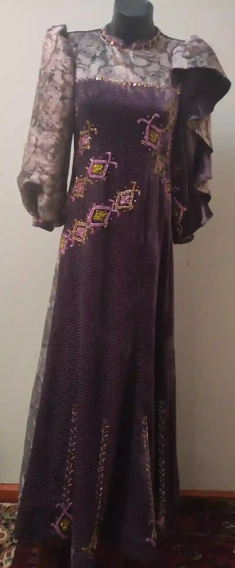 Türkmen fasonlar pombarh fasonlar Fasonlar 2025 fasonlar fason moda modalar Bezen bezen Türkmen fasonlar 2026 Türkmen fasonlar 2025 Türkmen fasonlar 2024 Türkmen fasonlar 2023 turkmenistan türkmenistan turkmen türkmen ashgabat  asgabat aşgabat balkan mary lebap dashoguz dasoguz daşoguz pombarh ponbarhat gulyupek gülýüpek stapel ştapel Gralan Çüýdeşen Abaýa Gadymy Krep Gurultaý 	Keteni Ýüpek Şifon Gipýur Lyon Welwet Atlas Kaşemir Streýç Suzana Ştapel Gülýüpek Pombarh Ýupka Gursakça Aksesuarlar Palto Penjek Okuw eşik Fata Sport eşik Uniforma Nakidka Öýme Şarf kompýuter ýaka ýaglyk Arenda köýnek 2nji el köýnek Taýyn köýnek Matalar Milli lybas milli lybaslar Toý köýnek Toý köýnekler toy koynek toy koynekler gundelik koynekler Gündelik	 
 köýnekler fata koynek Modern taze fason Eskiz koynektm turkmenkoynek türkmenkoynek fason moda moda fasonlar Iş eşik el iş	sada	ýakaly ýakasyz	keşdeli biserli	ýeňli giň nagyşly ýüregi açyk stoýka ýaka ýanly kombinasiýa 	zerli üsti aşak guşakly seçekli gysga ýeňli Panbarhat (Pombarh), Parça Toý köýnek el iş, ýakasyz, biserli, ýeňli, giň, kombinasiýa 17-25, 26-35  yaz, tomus, guyz, gysh 2nji el