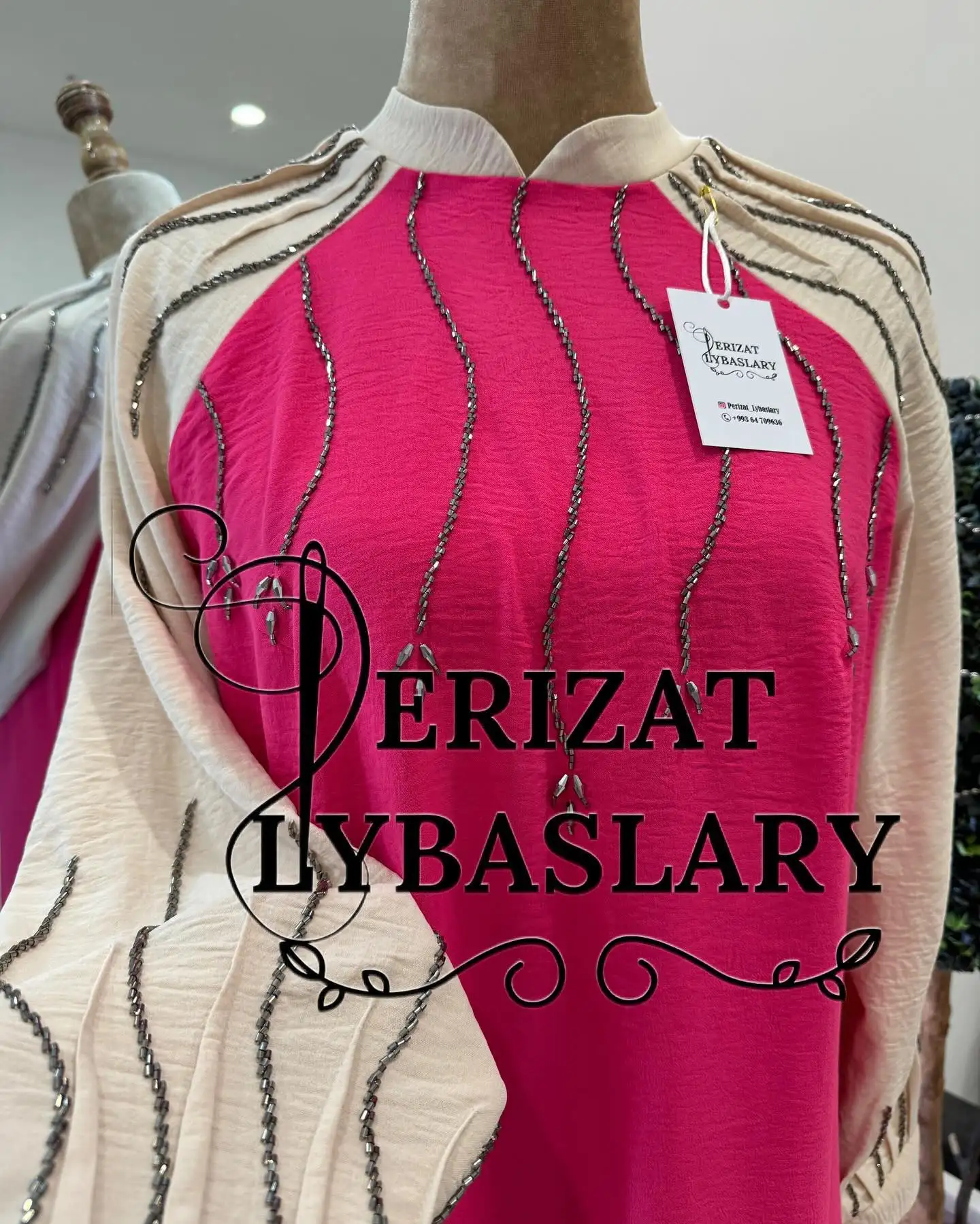 Türkmen fasonlar pombarh fasonlar Fasonlar 2025 fasonlar fason moda modalar Bezen bezen Türkmen fasonlar 2026 Türkmen fasonlar 2025 Türkmen fasonlar 2024 Türkmen fasonlar 2023 turkmenistan türkmenistan turkmen türkmen ashgabat  asgabat aşgabat balkan mary lebap dashoguz dasoguz daşoguz pombarh ponbarhat gulyupek gülýüpek stapel ştapel Gralan Çüýdeşen Abaýa Gadymy Krep Gurultaý 	Keteni Ýüpek Şifon Gipýur Lyon Welwet Atlas Kaşemir Streýç Suzana Ştapel Gülýüpek Pombarh Ýupka Gursakça Aksesuarlar Palto Penjek Okuw eşik Fata Sport eşik Uniforma Nakidka Öýme Şarf kompýuter ýaka ýaglyk Arenda köýnek 2nji el köýnek Taýyn köýnek Matalar Milli lybas milli lybaslar Toý köýnek Toý köýnekler toy koynek toy koynekler gundelik koynekler Gündelik	 
 köýnekler fata koynek Modern taze fason Eskiz koynektm turkmenkoynek türkmenkoynek fason moda moda fasonlar Iş eşik el iş	sada	ýakaly ýakasyz	keşdeli biserli	ýeňli giň nagyşly ýüregi açyk stoýka ýaka ýanly kombinasiýa 	zerli üsti aşak guşakly seçekli gysga ýeňli Lyon Toý köýnek el iş, biserli  Bežewyý, Gülgüne