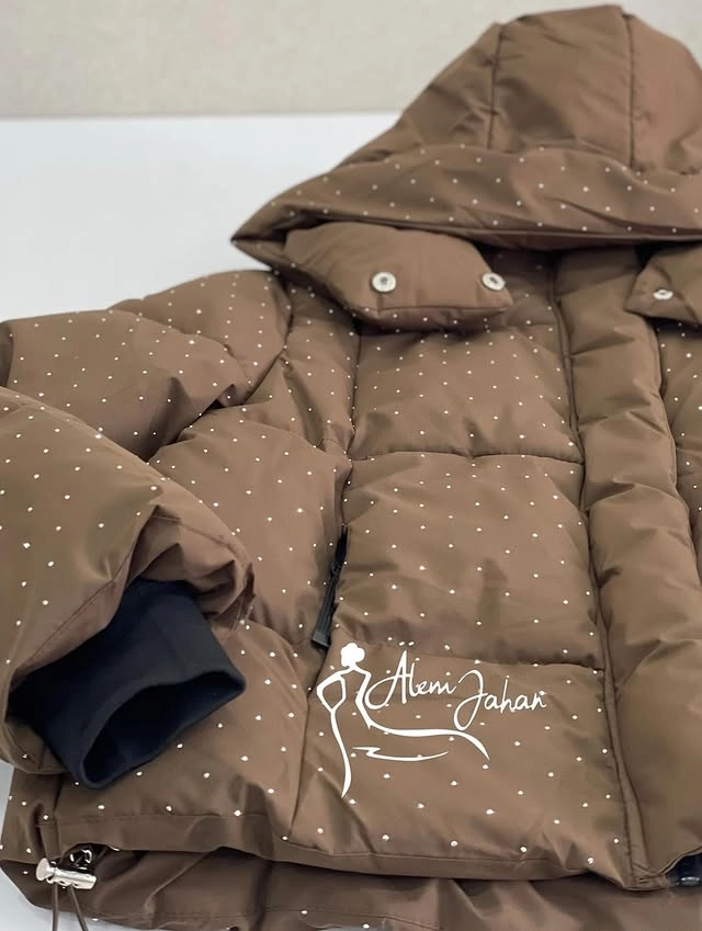 Türkmen fasonlar pombarh fasonlar Fasonlar 2025 fasonlar fason moda modalar Bezen bezen Türkmen fasonlar 2026 Türkmen fasonlar 2025 Türkmen fasonlar 2024 Türkmen fasonlar 2023 turkmenistan türkmenistan turkmen türkmen ashgabat  asgabat aşgabat balkan mary lebap dashoguz dasoguz daşoguz pombarh ponbarhat gulyupek gülýüpek stapel ştapel Gralan Çüýdeşen Abaýa Gadymy Krep Gurultaý 	Keteni Ýüpek Şifon Gipýur Lyon Welwet Atlas Kaşemir Streýç Suzana Ştapel Gülýüpek Pombarh Ýupka Gursakça Aksesuarlar Palto Penjek Okuw eşik Fata Sport eşik Uniforma Nakidka Öýme Şarf kompýuter ýaka ýaglyk Arenda köýnek 2nji el köýnek Taýyn köýnek Matalar Milli lybas milli lybaslar Toý köýnek Toý köýnekler toy koynek toy koynekler gundelik koynekler Gündelik	 
 köýnekler fata koynek Modern taze fason Eskiz koynektm turkmenkoynek türkmenkoynek fason moda moda fasonlar Iş eşik el iş	sada	ýakaly ýakasyz	keşdeli biserli	ýeňli giň nagyşly ýüregi açyk stoýka ýaka ýanly kombinasiýa 	zerli üsti aşak guşakly seçekli gysga ýeňli 