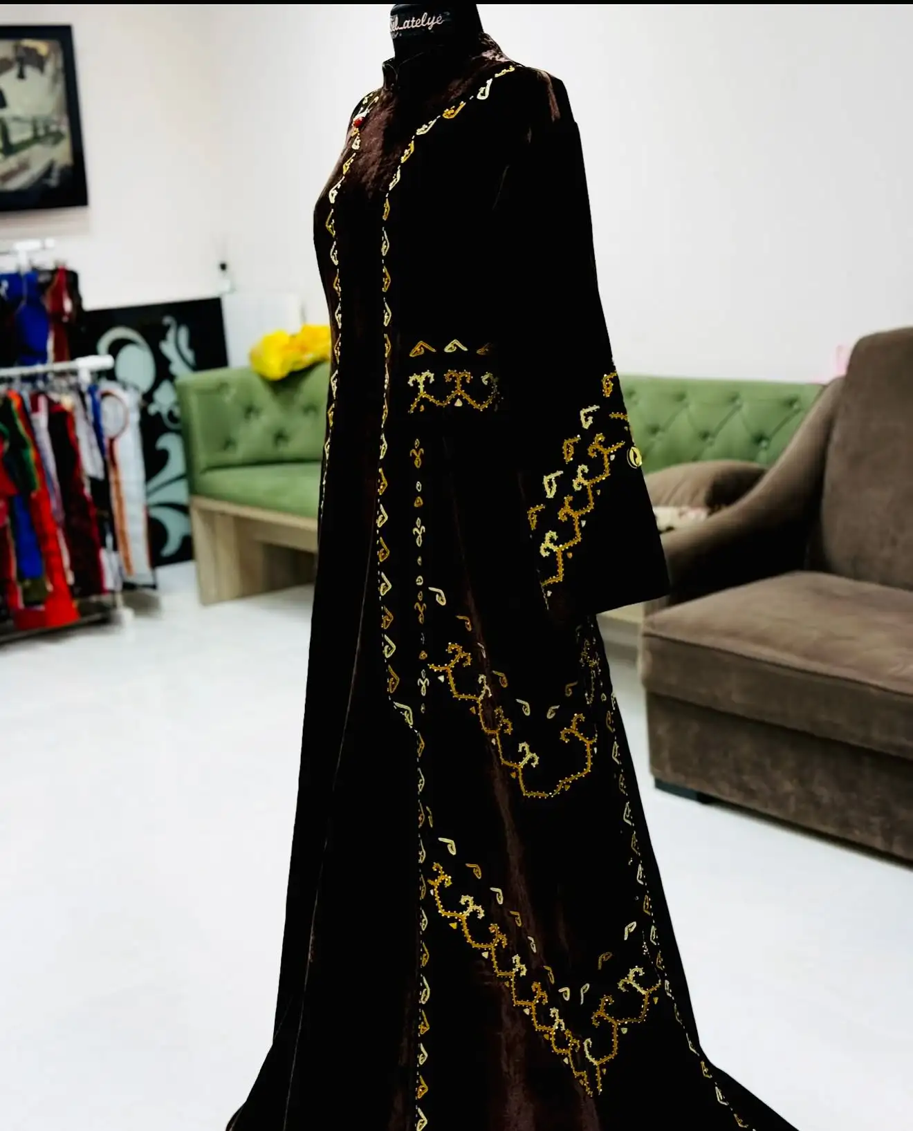 Türkmen fasonlar pombarh fasonlar Fasonlar 2025 fasonlar fason moda modalar Bezen bezen Türkmen fasonlar 2026 Türkmen fasonlar 2025 Türkmen fasonlar 2024 Türkmen fasonlar 2023 turkmenistan türkmenistan turkmen türkmen ashgabat  asgabat aşgabat balkan mary lebap dashoguz dasoguz daşoguz pombarh ponbarhat gulyupek gülýüpek stapel ştapel Gralan Çüýdeşen Abaýa Gadymy Krep Gurultaý 	Keteni Ýüpek Şifon Gipýur Lyon Welwet Atlas Kaşemir Streýç Suzana Ştapel Gülýüpek Pombarh Ýupka Gursakça Aksesuarlar Palto Penjek Okuw eşik Fata Sport eşik Uniforma Nakidka Öýme Şarf kompýuter ýaka ýaglyk Arenda köýnek 2nji el köýnek Taýyn köýnek Matalar Milli lybas milli lybaslar Toý köýnek Toý köýnekler toy koynek toy koynekler gundelik koynekler Gündelik	 
 köýnekler fata koynek Modern taze fason Eskiz koynektm turkmenkoynek türkmenkoynek fason moda moda fasonlar Iş eşik el iş	sada	ýakaly ýakasyz	keşdeli biserli	ýeňli giň nagyşly ýüregi açyk stoýka ýaka ýanly kombinasiýa 	zerli üsti aşak guşakly seçekli gysga ýeňli Panbarhat (Pombarh) Toý köýnek el iş, keşdeli, ýakasyz, ýeňli, giň, nagyşly 26-35 Goýy-goňur yaz, guyz, gysh