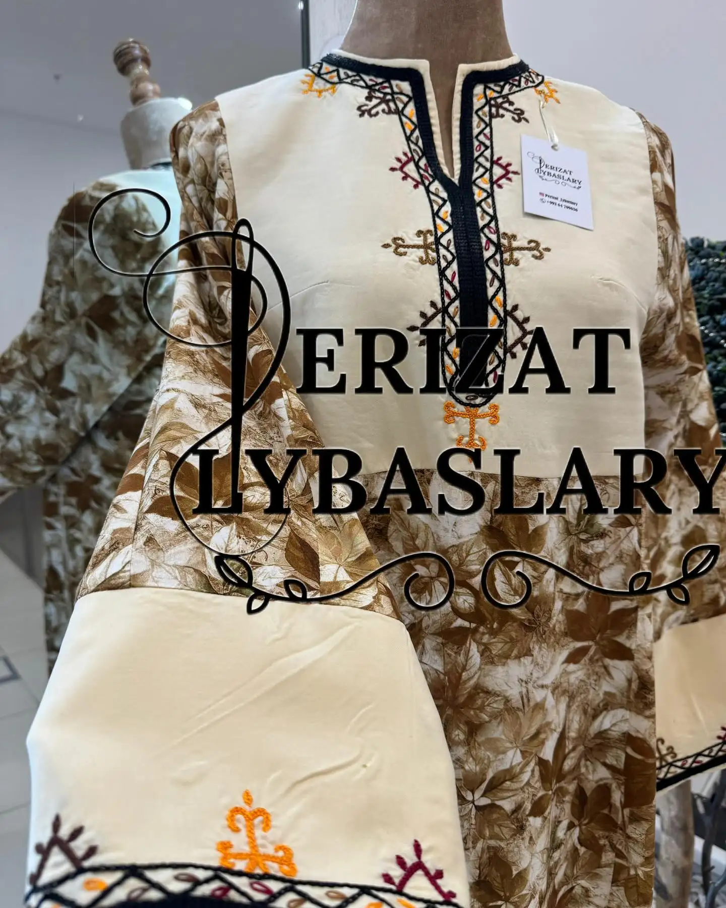 Türkmen fasonlar pombarh fasonlar Fasonlar 2025 fasonlar fason moda modalar Bezen bezen Türkmen fasonlar 2026 Türkmen fasonlar 2025 Türkmen fasonlar 2024 Türkmen fasonlar 2023 turkmenistan türkmenistan turkmen türkmen ashgabat  asgabat aşgabat balkan mary lebap dashoguz dasoguz daşoguz pombarh ponbarhat gulyupek gülýüpek stapel ştapel Gralan Çüýdeşen Abaýa Gadymy Krep Gurultaý 	Keteni Ýüpek Şifon Gipýur Lyon Welwet Atlas Kaşemir Streýç Suzana Ştapel Gülýüpek Pombarh Ýupka Gursakça Aksesuarlar Palto Penjek Okuw eşik Fata Sport eşik Uniforma Nakidka Öýme Şarf kompýuter ýaka ýaglyk Arenda köýnek 2nji el köýnek Taýyn köýnek Matalar Milli lybas milli lybaslar Toý köýnek Toý köýnekler toy koynek toy koynekler gundelik koynekler Gündelik	 
 köýnekler fata koynek Modern taze fason Eskiz koynektm turkmenkoynek türkmenkoynek fason moda moda fasonlar Iş eşik el iş	sada	ýakaly ýakasyz	keşdeli biserli	ýeňli giň nagyşly ýüregi açyk stoýka ýaka ýanly kombinasiýa 	zerli üsti aşak guşakly seçekli gysga ýeňli Lyon Gündelik el iş, ýakaly, ýüregi açyk  Goňur