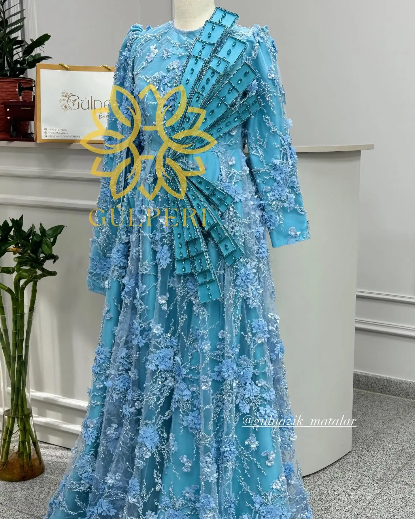 Türkmen fasonlar pombarh fasonlar Fasonlar 2025 fasonlar fason moda modalar Bezen bezen Türkmen fasonlar 2026 Türkmen fasonlar 2025 Türkmen fasonlar 2024 Türkmen fasonlar 2023 turkmenistan türkmenistan turkmen türkmen ashgabat  asgabat aşgabat balkan mary lebap dashoguz dasoguz daşoguz pombarh ponbarhat gulyupek gülýüpek stapel ştapel Gralan Çüýdeşen Abaýa Gadymy Krep Gurultaý 	Keteni Ýüpek Şifon Gipýur Lyon Welwet Atlas Kaşemir Streýç Suzana Ştapel Gülýüpek Pombarh Ýupka Gursakça Aksesuarlar Palto Penjek Okuw eşik Fata Sport eşik Uniforma Nakidka Öýme Şarf kompýuter ýaka ýaglyk Arenda köýnek 2nji el köýnek Taýyn köýnek Matalar Milli lybas milli lybaslar Toý köýnek Toý köýnekler toy koynek toy koynekler gundelik koynekler Gündelik	 
 köýnekler fata koynek Modern taze fason Eskiz koynektm turkmenkoynek türkmenkoynek fason moda moda fasonlar Iş eşik el iş	sada	ýakaly ýakasyz	keşdeli biserli	ýeňli giň nagyşly ýüregi açyk stoýka ýaka ýanly kombinasiýa 	zerli üsti aşak guşakly seçekli gysga ýeňli Krep, Şifon Toý köýnek, Modern ýeňli, zerli 17-25, 26-35 Gök