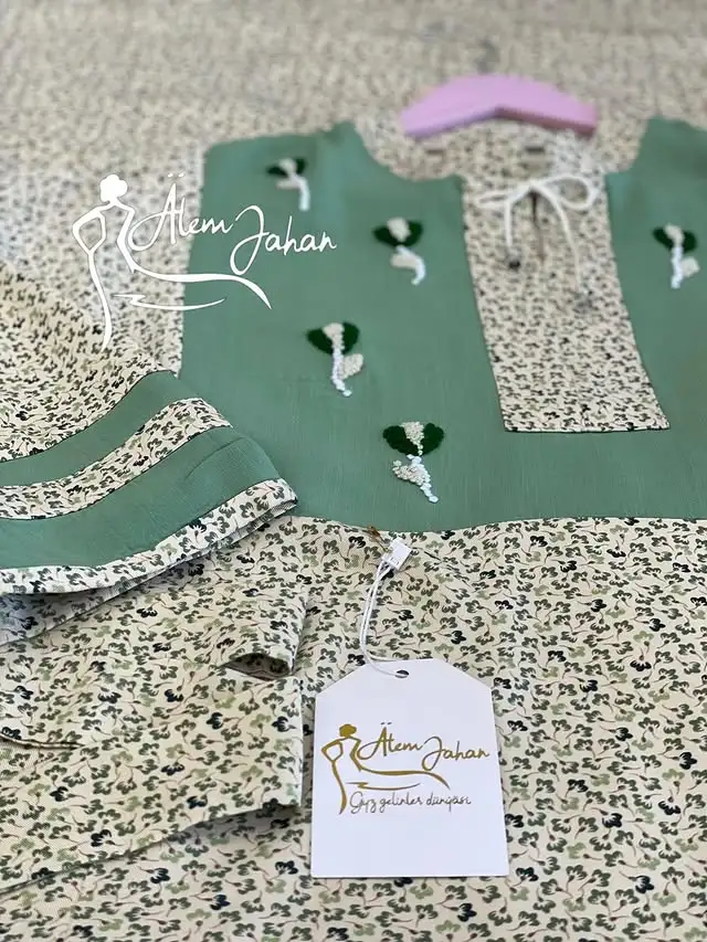 Türkmen fasonlar pombarh fasonlar Fasonlar 2025 fasonlar fason moda modalar Bezen bezen Türkmen fasonlar 2026 Türkmen fasonlar 2025 Türkmen fasonlar 2024 Türkmen fasonlar 2023 turkmenistan türkmenistan turkmen türkmen ashgabat  asgabat aşgabat balkan mary lebap dashoguz dasoguz daşoguz pombarh ponbarhat gulyupek gülýüpek stapel ştapel Gralan Çüýdeşen Abaýa Gadymy Krep Gurultaý 	Keteni Ýüpek Şifon Gipýur Lyon Welwet Atlas Kaşemir Streýç Suzana Ştapel Gülýüpek Pombarh Ýupka Gursakça Aksesuarlar Palto Penjek Okuw eşik Fata Sport eşik Uniforma Nakidka Öýme Şarf kompýuter ýaka ýaglyk Arenda köýnek 2nji el köýnek Taýyn köýnek Matalar Milli lybas milli lybaslar Toý köýnek Toý köýnekler toy koynek toy koynekler gundelik koynekler Gündelik	 
 köýnekler fata koynek Modern taze fason Eskiz koynektm turkmenkoynek türkmenkoynek fason moda moda fasonlar Iş eşik el iş	sada	ýakaly ýakasyz	keşdeli biserli	ýeňli giň nagyşly ýüregi açyk stoýka ýaka ýanly kombinasiýa 	zerli üsti aşak guşakly seçekli gysga ýeňli 