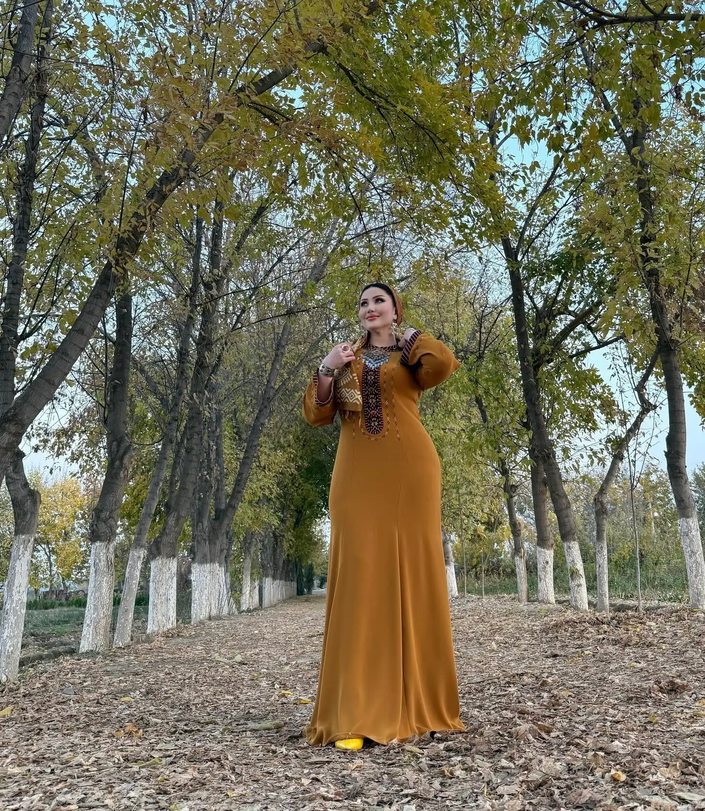 Türkmen fasonlar pombarh fasonlar Fasonlar 2025 fasonlar fason moda modalar Bezen bezen Türkmen fasonlar 2026 Türkmen fasonlar 2025 Türkmen fasonlar 2024 Türkmen fasonlar 2023 turkmenistan türkmenistan turkmen türkmen ashgabat  asgabat aşgabat balkan mary lebap dashoguz dasoguz daşoguz pombarh ponbarhat gulyupek gülýüpek stapel ştapel Gralan Çüýdeşen Abaýa Gadymy Krep Gurultaý 	Keteni Ýüpek Şifon Gipýur Lyon Welwet Atlas Kaşemir Streýç Suzana Ştapel Gülýüpek Pombarh Ýupka Gursakça Aksesuarlar Palto Penjek Okuw eşik Fata Sport eşik Uniforma Nakidka Öýme Şarf kompýuter ýaka ýaglyk Arenda köýnek 2nji el köýnek Taýyn köýnek Matalar Milli lybas milli lybaslar Toý köýnek Toý köýnekler toy koynek toy koynekler gundelik koynekler Gündelik	 
 köýnekler fata koynek Modern taze fason Eskiz koynektm turkmenkoynek türkmenkoynek fason moda moda fasonlar Iş eşik el iş	sada	ýakaly ýakasyz	keşdeli biserli	ýeňli giň nagyşly ýüregi açyk stoýka ýaka ýanly kombinasiýa 	zerli üsti aşak guşakly seçekli gysga ýeňli Gülýüpek Toý köýnek el iş, ýakaly  Altyn