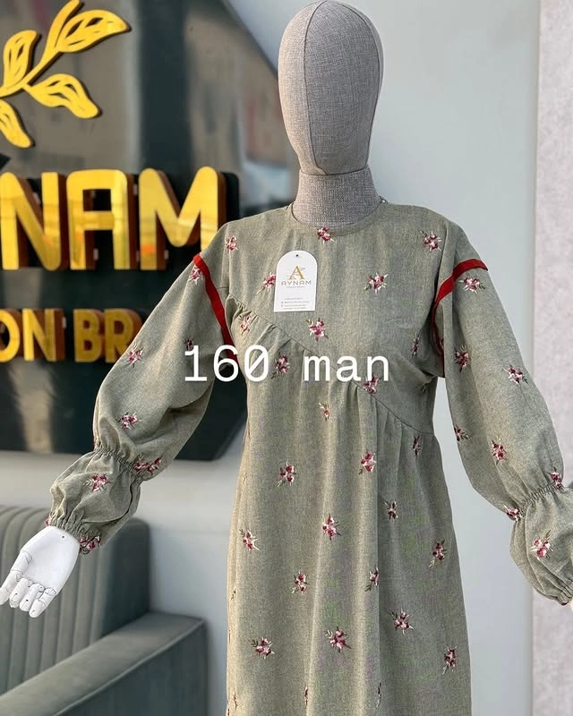 Türkmen fasonlar pombarh fasonlar Fasonlar 2025 fasonlar fason moda modalar Bezen bezen Türkmen fasonlar 2026 Türkmen fasonlar 2025 Türkmen fasonlar 2024 Türkmen fasonlar 2023 turkmenistan türkmenistan turkmen türkmen ashgabat  asgabat aşgabat balkan mary lebap dashoguz dasoguz daşoguz pombarh ponbarhat gulyupek gülýüpek stapel ştapel Gralan Çüýdeşen Abaýa Gadymy Krep Gurultaý 	Keteni Ýüpek Şifon Gipýur Lyon Welwet Atlas Kaşemir Streýç Suzana Ştapel Gülýüpek Pombarh Ýupka Gursakça Aksesuarlar Palto Penjek Okuw eşik Fata Sport eşik Uniforma Nakidka Öýme Şarf kompýuter ýaka ýaglyk Arenda köýnek 2nji el köýnek Taýyn köýnek Matalar Milli lybas milli lybaslar Toý köýnek Toý köýnekler toy koynek toy koynekler gundelik koynekler Gündelik	 
 köýnekler fata koynek Modern taze fason Eskiz koynektm turkmenkoynek türkmenkoynek fason moda moda fasonlar Iş eşik el iş	sada	ýakaly ýakasyz	keşdeli biserli	ýeňli giň nagyşly ýüregi açyk stoýka ýaka ýanly kombinasiýa 	zerli üsti aşak guşakly seçekli gysga ýeňli Lyon Gündelik, Iş eşik el iş, ýakasyz, ýeňli, giň 17-25, 26-35 Kümüş tomus Taýyn köýnek