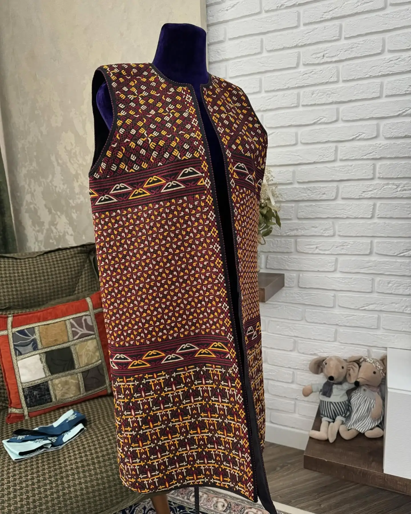 Türkmen fasonlar pombarh fasonlar Fasonlar 2025 fasonlar fason moda modalar Bezen bezen Türkmen fasonlar 2026 Türkmen fasonlar 2025 Türkmen fasonlar 2024 Türkmen fasonlar 2023 turkmenistan türkmenistan turkmen türkmen ashgabat  asgabat aşgabat balkan mary lebap dashoguz dasoguz daşoguz pombarh ponbarhat gulyupek gülýüpek stapel ştapel Gralan Çüýdeşen Abaýa Gadymy Krep Gurultaý 	Keteni Ýüpek Şifon Gipýur Lyon Welwet Atlas Kaşemir Streýç Suzana Ştapel Gülýüpek Pombarh Ýupka Gursakça Aksesuarlar Palto Penjek Okuw eşik Fata Sport eşik Uniforma Nakidka Öýme Şarf kompýuter ýaka ýaglyk Arenda köýnek 2nji el köýnek Taýyn köýnek Matalar Milli lybas milli lybaslar Toý köýnek Toý köýnekler toy koynek toy koynekler gundelik koynekler Gündelik	 
 köýnekler fata koynek Modern taze fason Eskiz koynektm turkmenkoynek türkmenkoynek fason moda moda fasonlar Iş eşik el iş	sada	ýakaly ýakasyz	keşdeli biserli	ýeňli giň nagyşly ýüregi açyk stoýka ýaka ýanly kombinasiýa 	zerli üsti aşak guşakly seçekli gysga ýeňli Toý köýnek, Milli lybas el iş  Goýy-gyzyl