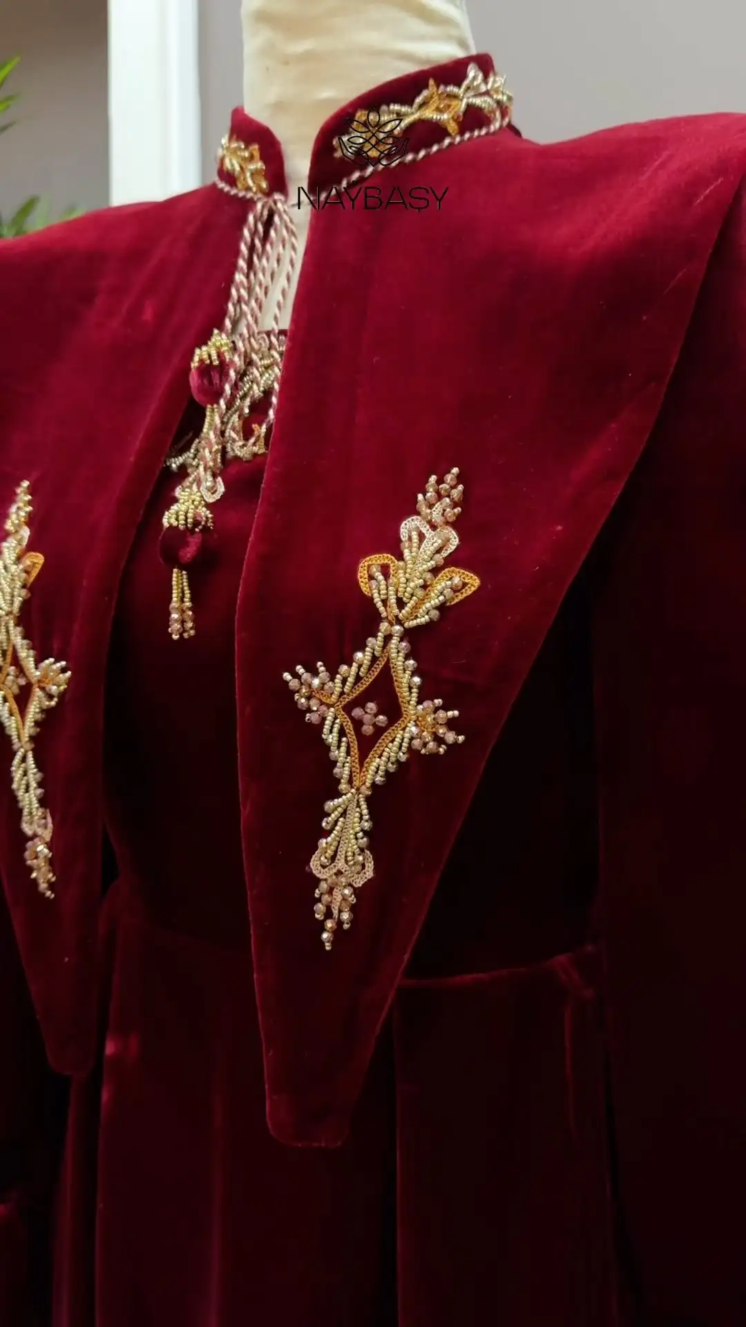 Türkmen fasonlar pombarh fasonlar Fasonlar 2025 fasonlar fason moda modalar Bezen bezen Türkmen fasonlar 2026 Türkmen fasonlar 2025 Türkmen fasonlar 2024 Türkmen fasonlar 2023 turkmenistan türkmenistan turkmen türkmen ashgabat  asgabat aşgabat balkan mary lebap dashoguz dasoguz daşoguz pombarh ponbarhat gulyupek gülýüpek stapel ştapel Gralan Çüýdeşen Abaýa Gadymy Krep Gurultaý 	Keteni Ýüpek Şifon Gipýur Lyon Welwet Atlas Kaşemir Streýç Suzana Ştapel Gülýüpek Pombarh Ýupka Gursakça Aksesuarlar Palto Penjek Okuw eşik Fata Sport eşik Uniforma Nakidka Öýme Şarf kompýuter ýaka ýaglyk Arenda köýnek 2nji el köýnek Taýyn köýnek Matalar Milli lybas milli lybaslar Toý köýnek Toý köýnekler toy koynek toy koynekler gundelik koynekler Gündelik	 
 köýnekler fata koynek Modern taze fason Eskiz koynektm turkmenkoynek türkmenkoynek fason moda moda fasonlar Iş eşik el iş	sada	ýakaly ýakasyz	keşdeli biserli	ýeňli giň nagyşly ýüregi açyk stoýka ýaka ýanly kombinasiýa 	zerli üsti aşak guşakly seçekli gysga ýeňli Lyon, Panbarhat (Pombarh) Toý köýnek el iş