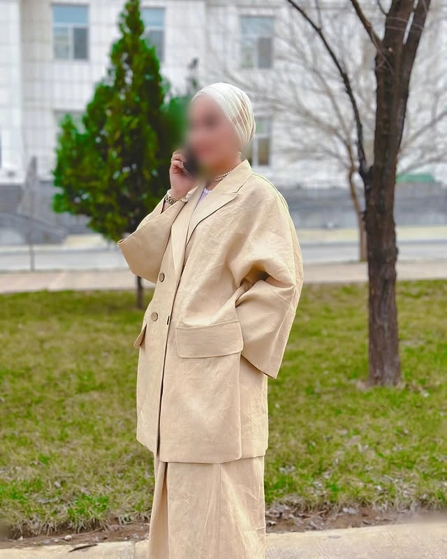 Türkmen fasonlar pombarh fasonlar Fasonlar 2025 fasonlar fason moda modalar Bezen bezen Türkmen fasonlar 2026 Türkmen fasonlar 2025 Türkmen fasonlar 2024 Türkmen fasonlar 2023 turkmenistan türkmenistan turkmen türkmen ashgabat  asgabat aşgabat balkan mary lebap dashoguz dasoguz daşoguz pombarh ponbarhat gulyupek gülýüpek stapel ştapel Gralan Çüýdeşen Abaýa Gadymy Krep Gurultaý 	Keteni Ýüpek Şifon Gipýur Lyon Welwet Atlas Kaşemir Streýç Suzana Ştapel Gülýüpek Pombarh Ýupka Gursakça Aksesuarlar Palto Penjek Okuw eşik Fata Sport eşik Uniforma Nakidka Öýme Şarf kompýuter ýaka ýaglyk Arenda köýnek 2nji el köýnek Taýyn köýnek Matalar Milli lybas milli lybaslar Toý köýnek Toý köýnekler toy koynek toy koynekler gundelik koynekler Gündelik	 
 köýnekler fata koynek Modern taze fason Eskiz koynektm turkmenkoynek türkmenkoynek fason moda moda fasonlar Iş eşik el iş	sada	ýakaly ýakasyz	keşdeli biserli	ýeňli giň nagyşly ýüregi açyk stoýka ýaka ýanly kombinasiýa 	zerli üsti aşak guşakly seçekli gysga ýeňli Lyon Toý köýnek, Modern el iş, ýeňli, giň, stoýka ýaka, üsti aşak 17-25, 26-35 Bežewyý yaz, tomus