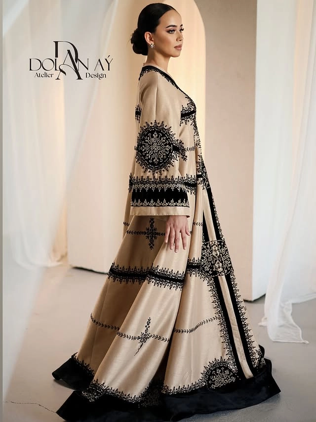 Türkmen fasonlar pombarh fasonlar Fasonlar 2025 fasonlar fason moda modalar Bezen bezen Türkmen fasonlar 2026 Türkmen fasonlar 2025 Türkmen fasonlar 2024 Türkmen fasonlar 2023 turkmenistan türkmenistan turkmen türkmen ashgabat  asgabat aşgabat balkan mary lebap dashoguz dasoguz daşoguz pombarh ponbarhat gulyupek gülýüpek stapel ştapel Gralan Çüýdeşen Abaýa Gadymy Krep Gurultaý 	Keteni Ýüpek Şifon Gipýur Lyon Welwet Atlas Kaşemir Streýç Suzana Ştapel Gülýüpek Pombarh Ýupka Gursakça Aksesuarlar Palto Penjek Okuw eşik Fata Sport eşik Uniforma Nakidka Öýme Şarf kompýuter ýaka ýaglyk Arenda köýnek 2nji el köýnek Taýyn köýnek Matalar Milli lybas milli lybaslar Toý köýnek Toý köýnekler toy koynek toy koynekler gundelik koynekler Gündelik	 
 köýnekler fata koynek Modern taze fason Eskiz koynektm turkmenkoynek türkmenkoynek fason moda moda fasonlar Iş eşik el iş	sada	ýakaly ýakasyz	keşdeli biserli	ýeňli giň nagyşly ýüregi açyk stoýka ýaka ýanly kombinasiýa 	zerli üsti aşak guşakly seçekli gysga ýeňli 