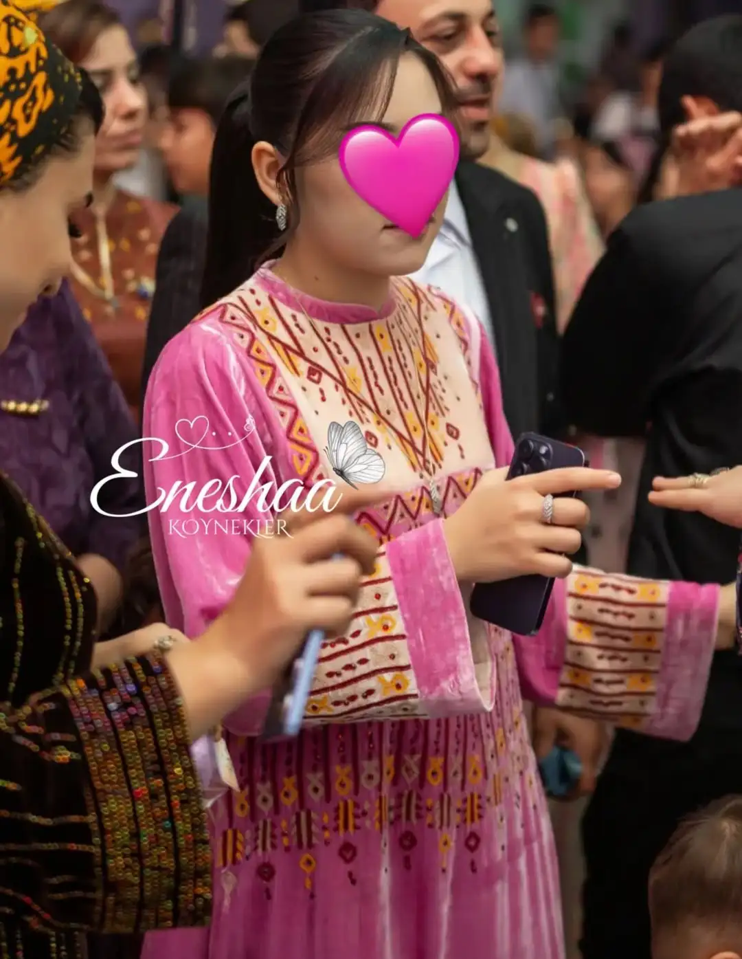 Türkmen fasonlar pombarh fasonlar Fasonlar 2025 fasonlar fason moda modalar Bezen bezen Türkmen fasonlar 2026 Türkmen fasonlar 2025 Türkmen fasonlar 2024 Türkmen fasonlar 2023 turkmenistan türkmenistan turkmen türkmen ashgabat  asgabat aşgabat balkan mary lebap dashoguz dasoguz daşoguz pombarh ponbarhat gulyupek gülýüpek stapel ştapel Gralan Çüýdeşen Abaýa Gadymy Krep Gurultaý 	Keteni Ýüpek Şifon Gipýur Lyon Welwet Atlas Kaşemir Streýç Suzana Ştapel Gülýüpek Pombarh Ýupka Gursakça Aksesuarlar Palto Penjek Okuw eşik Fata Sport eşik Uniforma Nakidka Öýme Şarf kompýuter ýaka ýaglyk Arenda köýnek 2nji el köýnek Taýyn köýnek Matalar Milli lybas milli lybaslar Toý köýnek Toý köýnekler toy koynek toy koynekler gundelik koynekler Gündelik	 
 köýnekler fata koynek Modern taze fason Eskiz koynektm turkmenkoynek türkmenkoynek fason moda moda fasonlar Iş eşik el iş	sada	ýakaly ýakasyz	keşdeli biserli	ýeňli giň nagyşly ýüregi açyk stoýka ýaka ýanly kombinasiýa 	zerli üsti aşak guşakly seçekli gysga ýeňli 