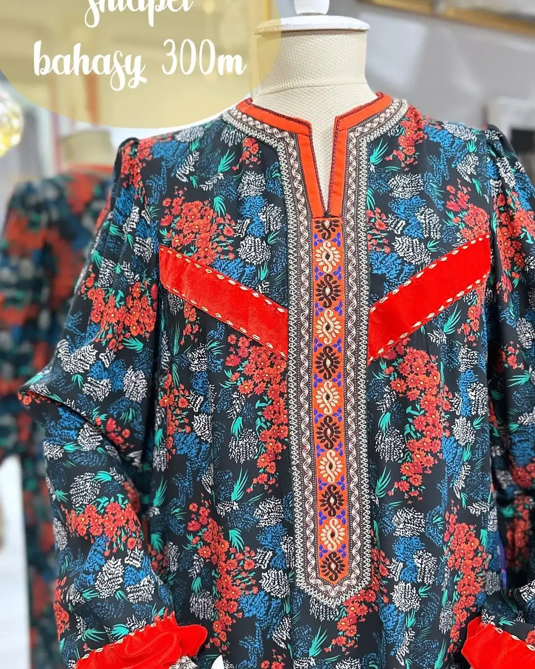 Türkmen fasonlar pombarh fasonlar Fasonlar 2025 fasonlar fason moda modalar Bezen bezen Türkmen fasonlar 2026 Türkmen fasonlar 2025 Türkmen fasonlar 2024 Türkmen fasonlar 2023 turkmenistan türkmenistan turkmen türkmen ashgabat  asgabat aşgabat balkan mary lebap dashoguz dasoguz daşoguz pombarh ponbarhat gulyupek gülýüpek stapel ştapel Gralan Çüýdeşen Abaýa Gadymy Krep Gurultaý 	Keteni Ýüpek Şifon Gipýur Lyon Welwet Atlas Kaşemir Streýç Suzana Ştapel Gülýüpek Pombarh Ýupka Gursakça Aksesuarlar Palto Penjek Okuw eşik Fata Sport eşik Uniforma Nakidka Öýme Şarf kompýuter ýaka ýaglyk Arenda köýnek 2nji el köýnek Taýyn köýnek Matalar Milli lybas milli lybaslar Toý köýnek Toý köýnekler toy koynek toy koynekler gundelik koynekler Gündelik	 
 köýnekler fata koynek Modern taze fason Eskiz koynektm turkmenkoynek türkmenkoynek fason moda moda fasonlar Iş eşik el iş	sada	ýakaly ýakasyz	keşdeli biserli	ýeňli giň nagyşly ýüregi açyk stoýka ýaka ýanly kombinasiýa 	zerli üsti aşak guşakly seçekli gysga ýeňli Ştapel Gündelik sada  Gara, Gök, Goýy-gök, Goýy-ýaşyl  Taýyn köýnek