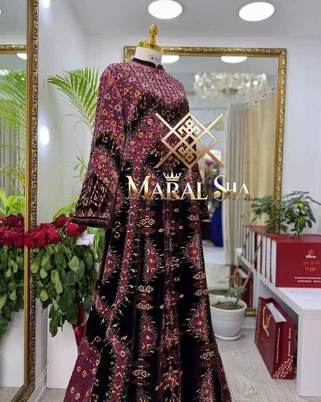 Türkmen fasonlar pombarh fasonlar Fasonlar 2025 fasonlar fason moda modalar Bezen bezen Türkmen fasonlar 2026 Türkmen fasonlar 2025 Türkmen fasonlar 2024 Türkmen fasonlar 2023 turkmenistan türkmenistan turkmen türkmen ashgabat  asgabat aşgabat balkan mary lebap dashoguz dasoguz daşoguz pombarh ponbarhat gulyupek gülýüpek stapel ştapel Gralan Çüýdeşen Abaýa Gadymy Krep Gurultaý 	Keteni Ýüpek Şifon Gipýur Lyon Welwet Atlas Kaşemir Streýç Suzana Ştapel Gülýüpek Pombarh Ýupka Gursakça Aksesuarlar Palto Penjek Okuw eşik Fata Sport eşik Uniforma Nakidka Öýme Şarf kompýuter ýaka ýaglyk Arenda köýnek 2nji el köýnek Taýyn köýnek Matalar Milli lybas milli lybaslar Toý köýnek Toý köýnekler toy koynek toy koynekler gundelik koynekler Gündelik	 
 köýnekler fata koynek Modern taze fason Eskiz koynektm turkmenkoynek türkmenkoynek fason moda moda fasonlar Iş eşik el iş	sada	ýakaly ýakasyz	keşdeli biserli	ýeňli giň nagyşly ýüregi açyk stoýka ýaka ýanly kombinasiýa 	zerli üsti aşak guşakly seçekli gysga ýeňli 