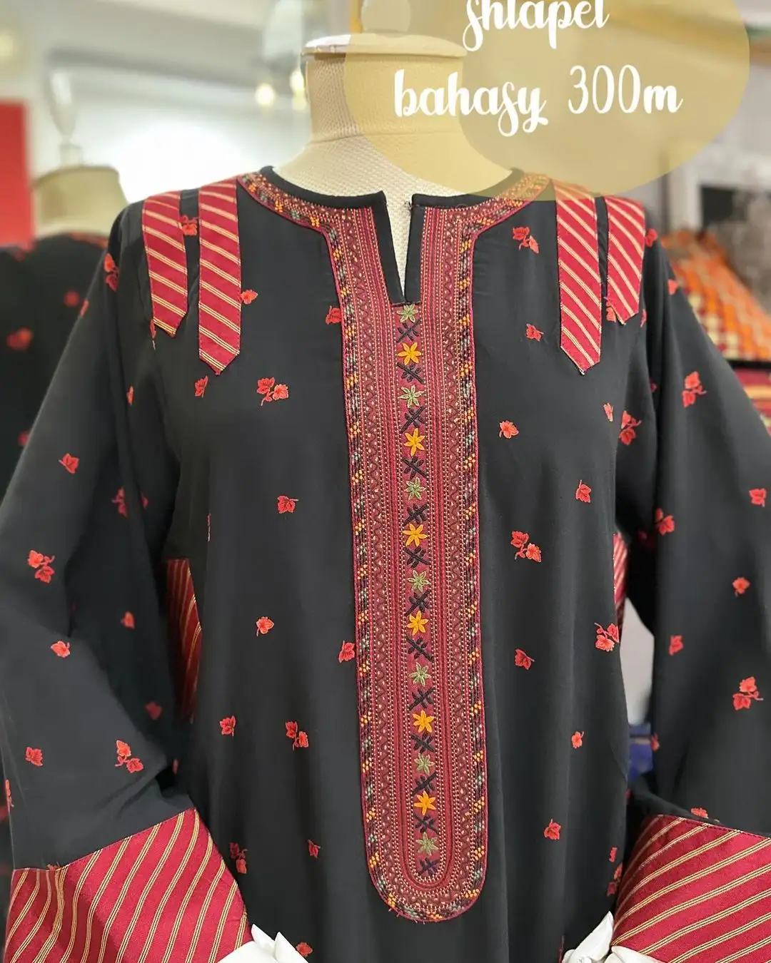 Türkmen fasonlar pombarh fasonlar Fasonlar 2025 fasonlar fason moda modalar Bezen bezen Türkmen fasonlar 2026 Türkmen fasonlar 2025 Türkmen fasonlar 2024 Türkmen fasonlar 2023 turkmenistan türkmenistan turkmen türkmen ashgabat  asgabat aşgabat balkan mary lebap dashoguz dasoguz daşoguz pombarh ponbarhat gulyupek gülýüpek stapel ştapel Gralan Çüýdeşen Abaýa Gadymy Krep Gurultaý 	Keteni Ýüpek Şifon Gipýur Lyon Welwet Atlas Kaşemir Streýç Suzana Ştapel Gülýüpek Pombarh Ýupka Gursakça Aksesuarlar Palto Penjek Okuw eşik Fata Sport eşik Uniforma Nakidka Öýme Şarf kompýuter ýaka ýaglyk Arenda köýnek 2nji el köýnek Taýyn köýnek Matalar Milli lybas milli lybaslar Toý köýnek Toý köýnekler toy koynek toy koynekler gundelik koynekler Gündelik	 
 köýnekler fata koynek Modern taze fason Eskiz koynektm turkmenkoynek türkmenkoynek fason moda moda fasonlar Iş eşik el iş	sada	ýakaly ýakasyz	keşdeli biserli	ýeňli giň nagyşly ýüregi açyk stoýka ýaka ýanly kombinasiýa 	zerli üsti aşak guşakly seçekli gysga ýeňli Ştapel Gündelik sada  Gara, Gök, Goýy-gök, Goýy-ýaşyl  Taýyn köýnek