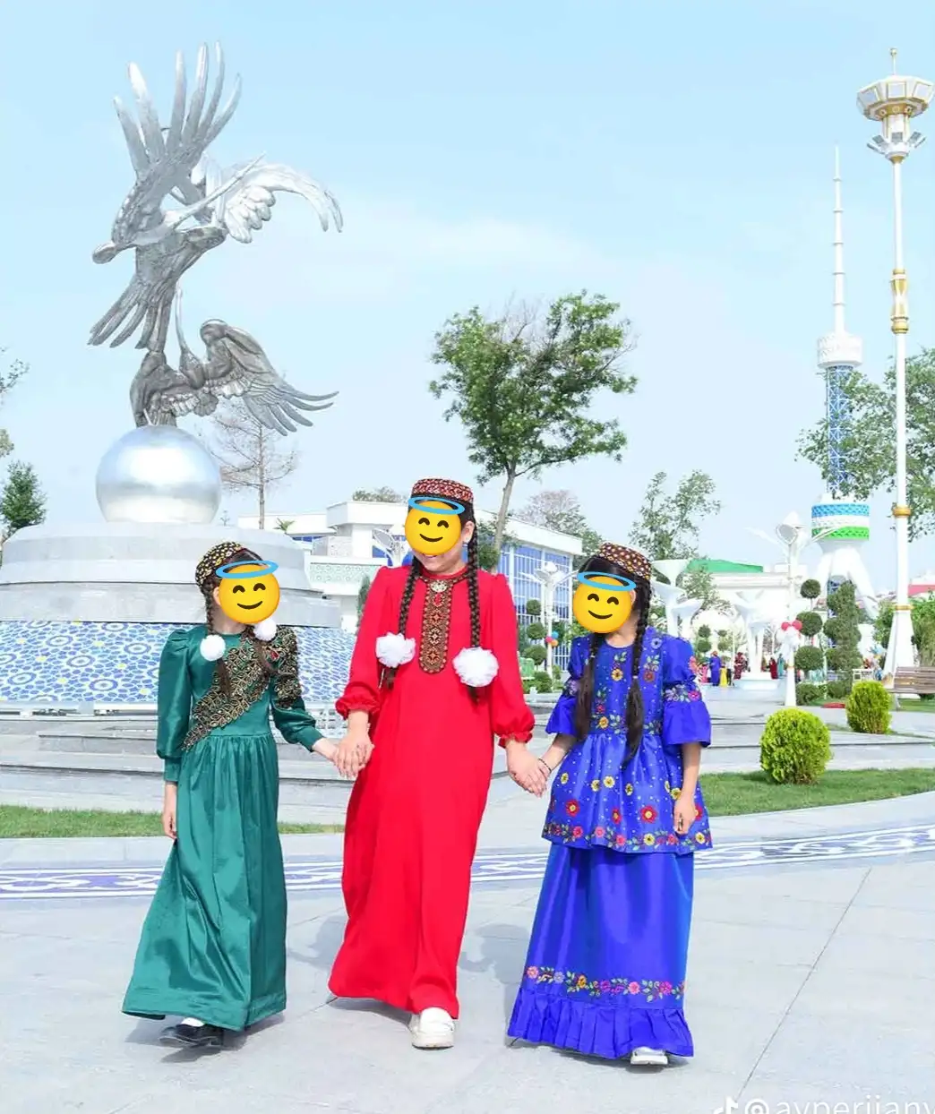 Türkmen fasonlar pombarh fasonlar Fasonlar 2025 fasonlar fason moda modalar Bezen bezen Türkmen fasonlar 2026 Türkmen fasonlar 2025 Türkmen fasonlar 2024 Türkmen fasonlar 2023 turkmenistan türkmenistan turkmen türkmen ashgabat  asgabat aşgabat balkan mary lebap dashoguz dasoguz daşoguz pombarh ponbarhat gulyupek gülýüpek stapel ştapel Gralan Çüýdeşen Abaýa Gadymy Krep Gurultaý 	Keteni Ýüpek Şifon Gipýur Lyon Welwet Atlas Kaşemir Streýç Suzana Ştapel Gülýüpek Pombarh Ýupka Gursakça Aksesuarlar Palto Penjek Okuw eşik Fata Sport eşik Uniforma Nakidka Öýme Şarf kompýuter ýaka ýaglyk Arenda köýnek 2nji el köýnek Taýyn köýnek Matalar Milli lybas milli lybaslar Toý köýnek Toý köýnekler toy koynek toy koynekler gundelik koynekler Gündelik	 
 köýnekler fata koynek Modern taze fason Eskiz koynektm turkmenkoynek türkmenkoynek fason moda moda fasonlar Iş eşik el iş	sada	ýakaly ýakasyz	keşdeli biserli	ýeňli giň nagyşly ýüregi açyk stoýka ýaka ýanly kombinasiýa 	zerli üsti aşak guşakly seçekli gysga ýeňli 