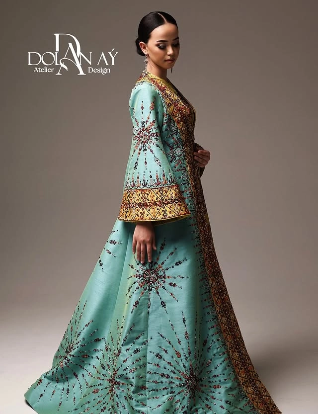 Türkmen fasonlar pombarh fasonlar Fasonlar 2025 fasonlar fason moda modalar Bezen bezen Türkmen fasonlar 2026 Türkmen fasonlar 2025 Türkmen fasonlar 2024 Türkmen fasonlar 2023 turkmenistan türkmenistan turkmen türkmen ashgabat  asgabat aşgabat balkan mary lebap dashoguz dasoguz daşoguz pombarh ponbarhat gulyupek gülýüpek stapel ştapel Gralan Çüýdeşen Abaýa Gadymy Krep Gurultaý 	Keteni Ýüpek Şifon Gipýur Lyon Welwet Atlas Kaşemir Streýç Suzana Ştapel Gülýüpek Pombarh Ýupka Gursakça Aksesuarlar Palto Penjek Okuw eşik Fata Sport eşik Uniforma Nakidka Öýme Şarf kompýuter ýaka ýaglyk Arenda köýnek 2nji el köýnek Taýyn köýnek Matalar Milli lybas milli lybaslar Toý köýnek Toý köýnekler toy koynek toy koynekler gundelik koynekler Gündelik	 
 köýnekler fata koynek Modern taze fason Eskiz koynektm turkmenkoynek türkmenkoynek fason moda moda fasonlar Iş eşik el iş	sada	ýakaly ýakasyz	keşdeli biserli	ýeňli giň nagyşly ýüregi açyk stoýka ýaka ýanly kombinasiýa 	zerli üsti aşak guşakly seçekli gysga ýeňli 