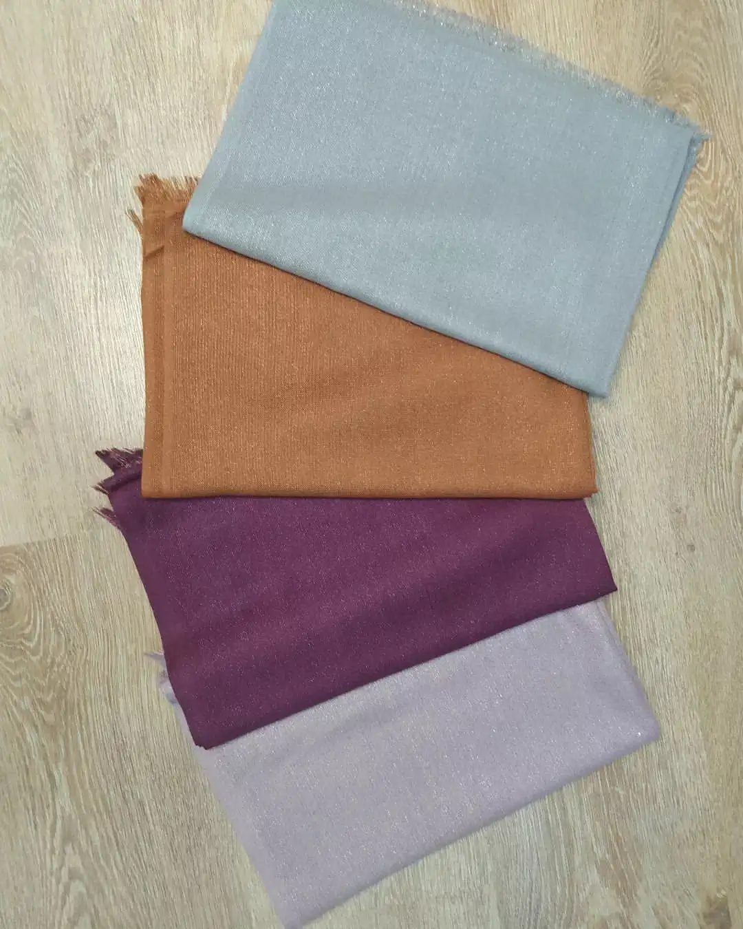 Türkmen fasonlar pombarh fasonlar Fasonlar 2025 fasonlar fason moda modalar Bezen bezen Türkmen fasonlar 2026 Türkmen fasonlar 2025 Türkmen fasonlar 2024 Türkmen fasonlar 2023 turkmenistan türkmenistan turkmen türkmen ashgabat  asgabat aşgabat balkan mary lebap dashoguz dasoguz daşoguz pombarh ponbarhat gulyupek gülýüpek stapel ştapel Gralan Çüýdeşen Abaýa Gadymy Krep Gurultaý 	Keteni Ýüpek Şifon Gipýur Lyon Welwet Atlas Kaşemir Streýç Suzana Ştapel Gülýüpek Pombarh Ýupka Gursakça Aksesuarlar Palto Penjek Okuw eşik Fata Sport eşik Uniforma Nakidka Öýme Şarf kompýuter ýaka ýaglyk Arenda köýnek 2nji el köýnek Taýyn köýnek Matalar Milli lybas milli lybaslar Toý köýnek Toý köýnekler toy koynek toy koynekler gundelik koynekler Gündelik	 
 köýnekler fata koynek Modern taze fason Eskiz koynektm turkmenkoynek türkmenkoynek fason moda moda fasonlar Iş eşik el iş	sada	ýakaly ýakasyz	keşdeli biserli	ýeňli giň nagyşly ýüregi açyk stoýka ýaka ýanly kombinasiýa 	zerli üsti aşak guşakly seçekli gysga ýeňli sada, zerli  Goýy-gyzyl, Çal, Mämişi, Kümüş  ýaglyk, Şarf